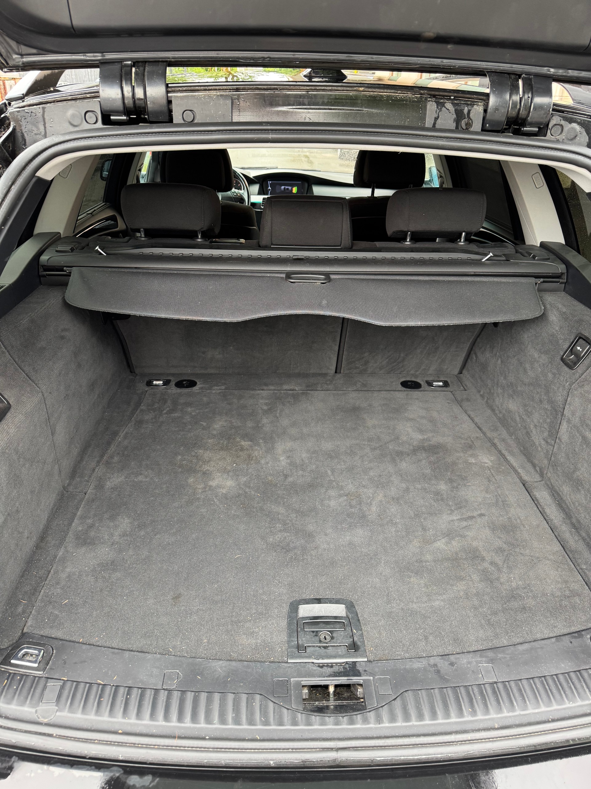 BMW 520d Touring Steptronic-image-12