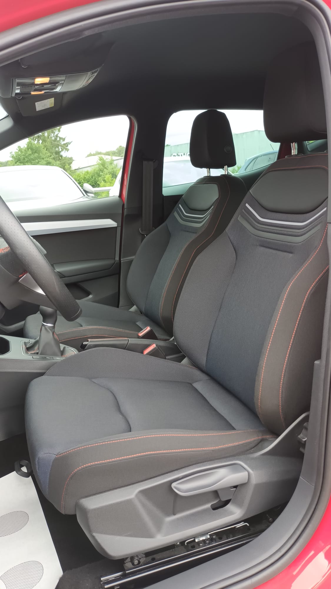 SEAT Ibiza 1.0 EcoTSI FR-image-11
