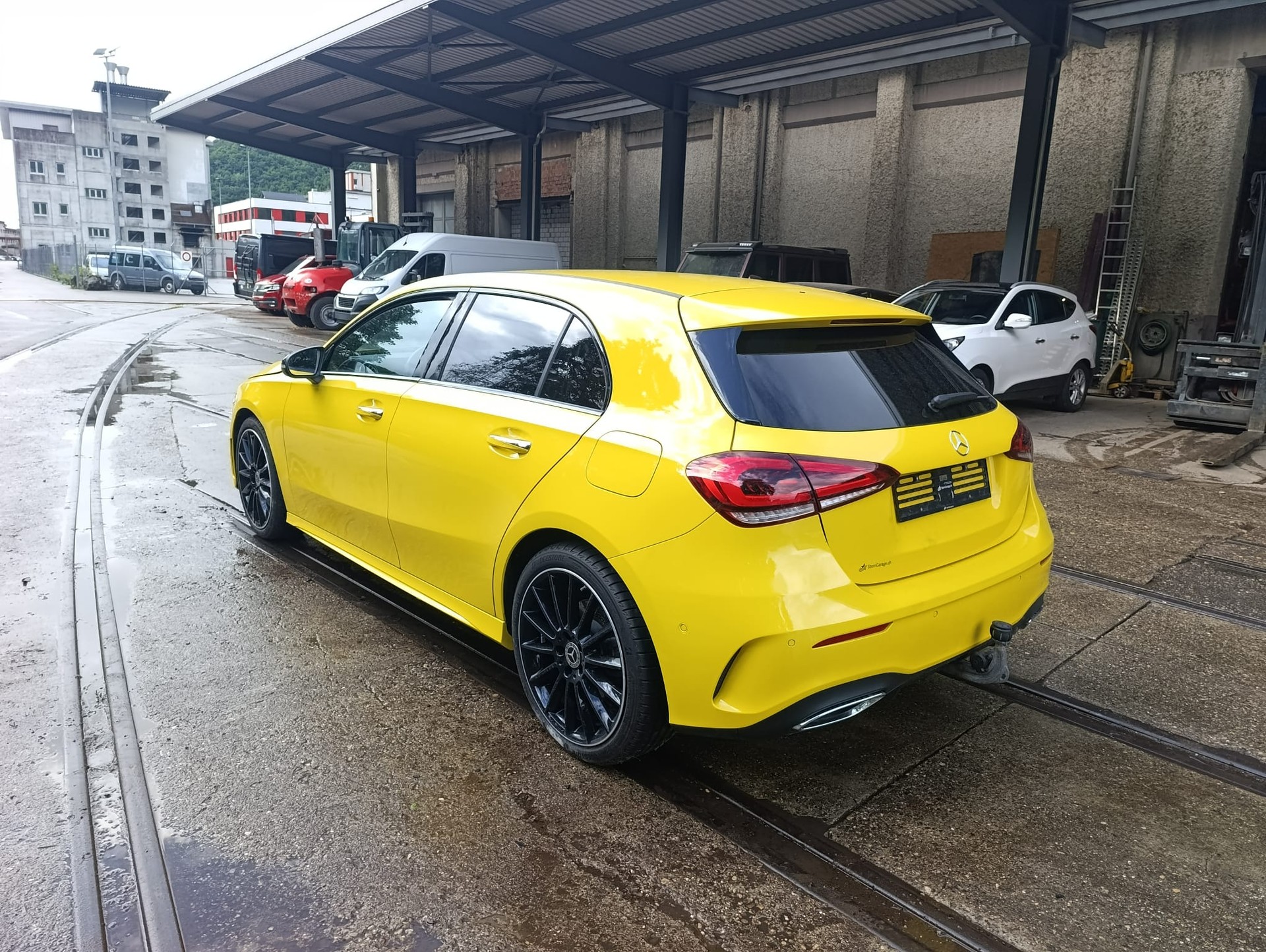 MERCEDES-BENZ A 200 4Matic AMG Line 8G-DCT-showroom-element-1