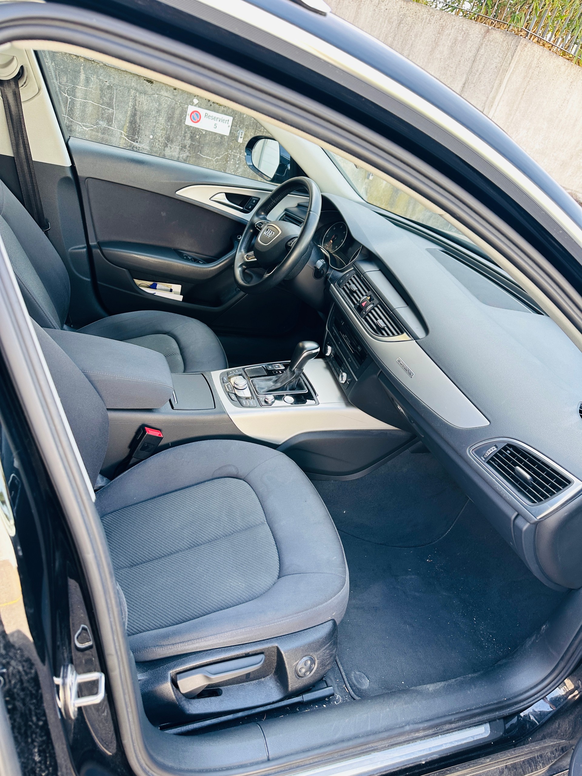 AUDI A6 Avant 3.0 TDI V6 Attraction quattro S-tronic-image-14