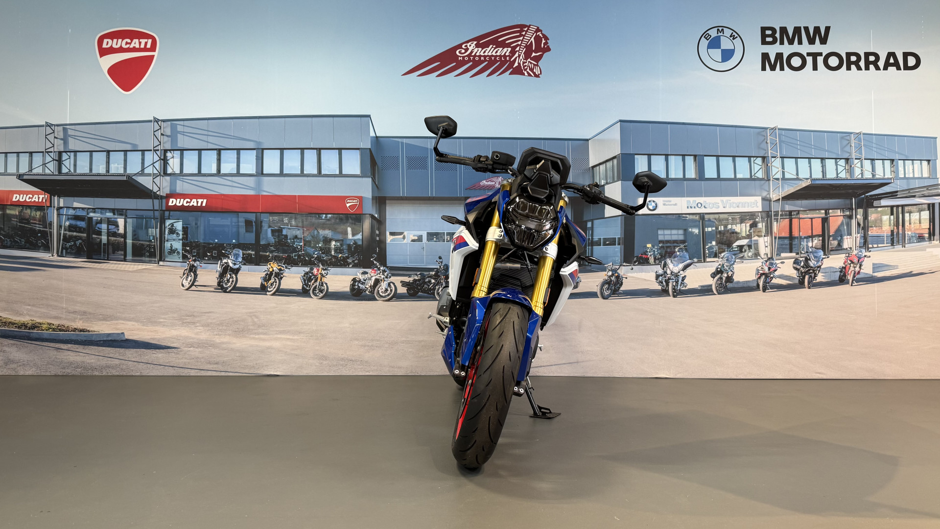 BMW F 900 R A2 Sport 35KW / Leasing à partir de 2.9%-showroom-element-1