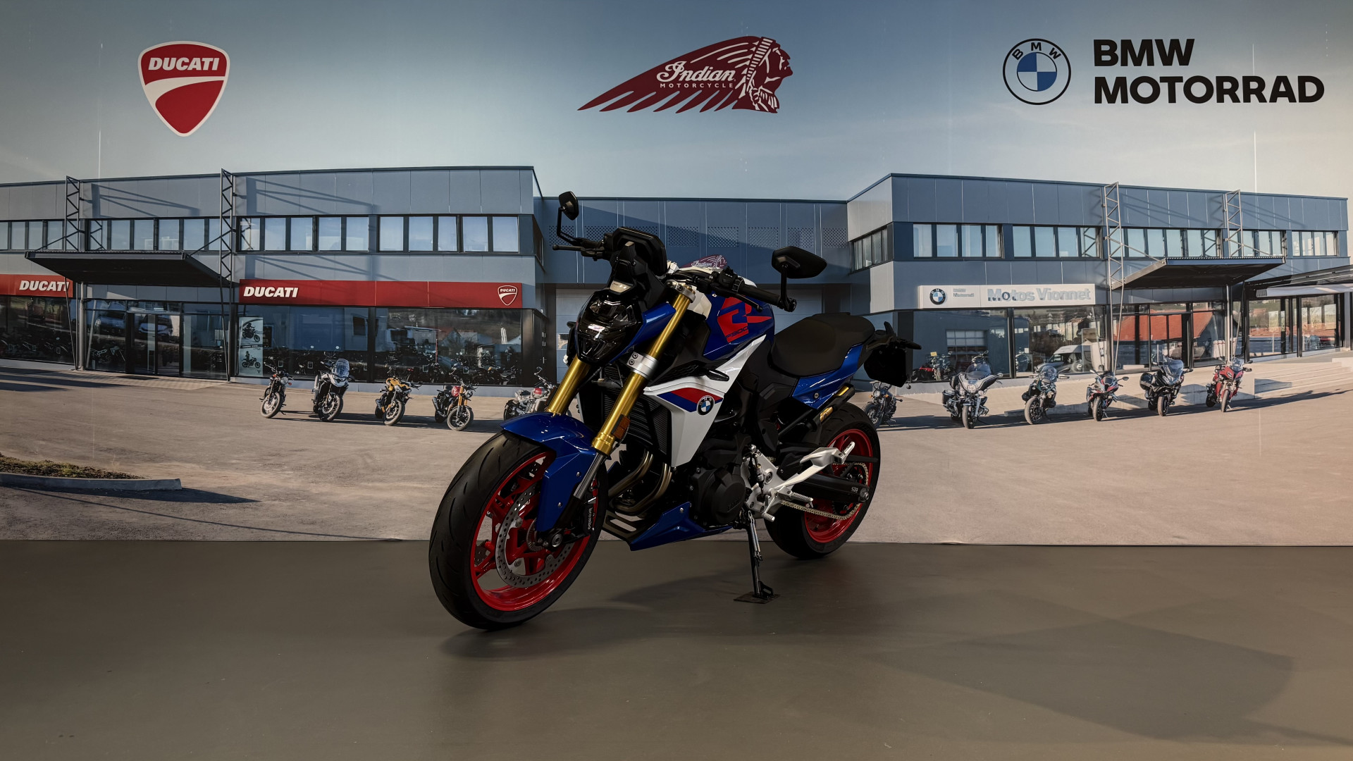 BMW F 900 R A2 Sport 35KW / Leasing à partir de 2.9%-showroom-element-2