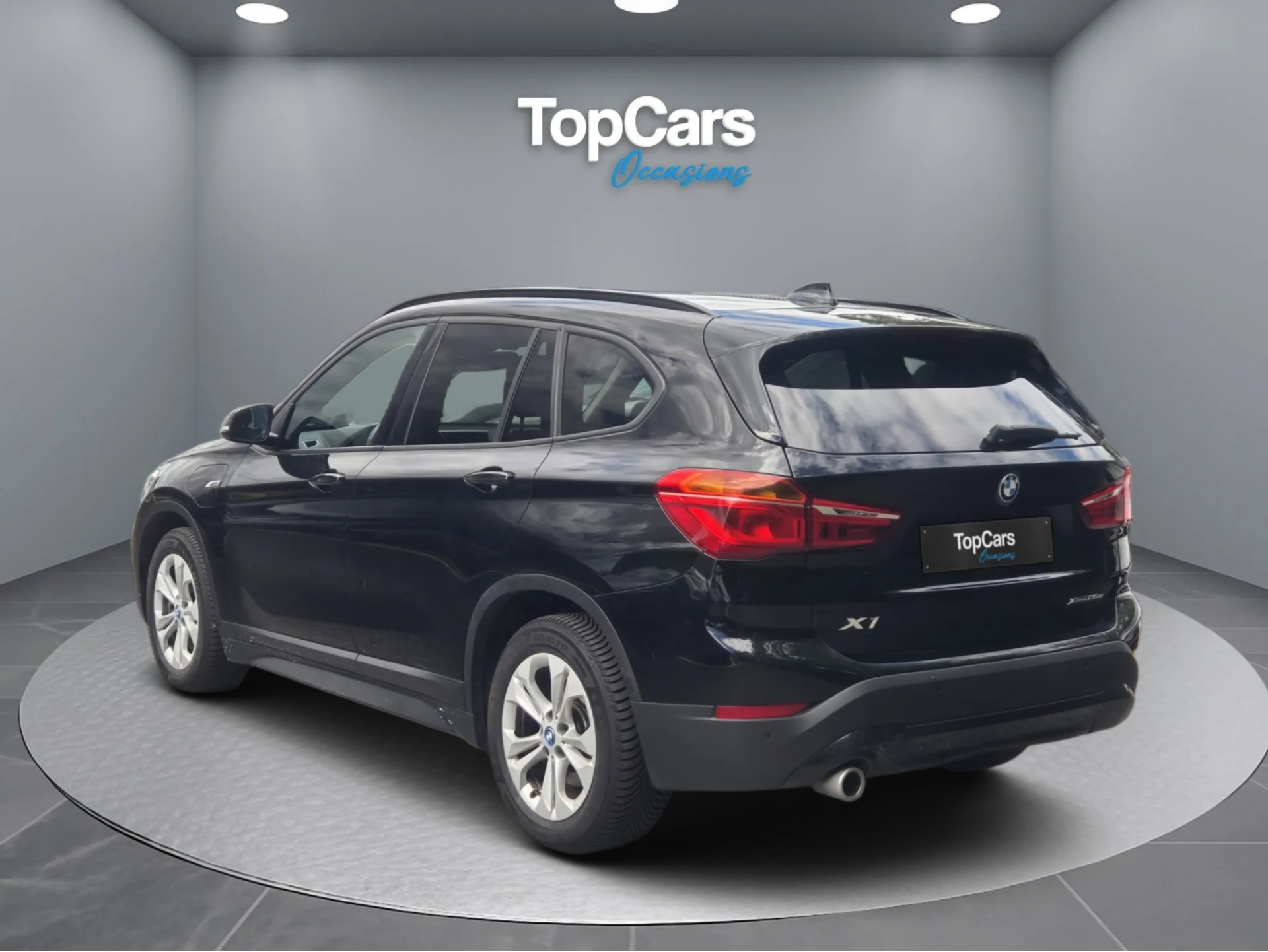BMW BMW X1 xDrive 25e Advantage Steptronic 5d-image-2