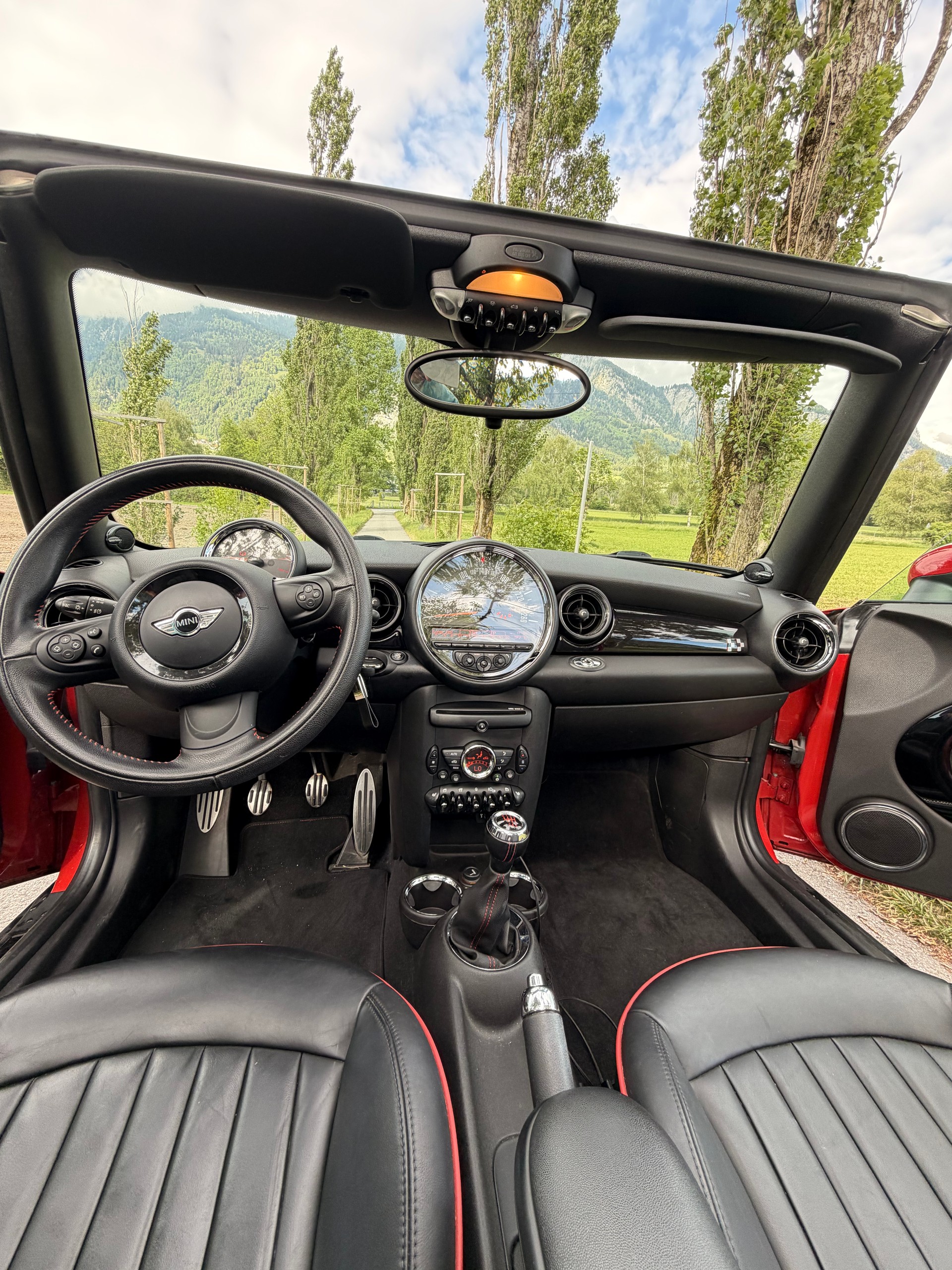 MINI 1.6i John Cooper Works-image-8