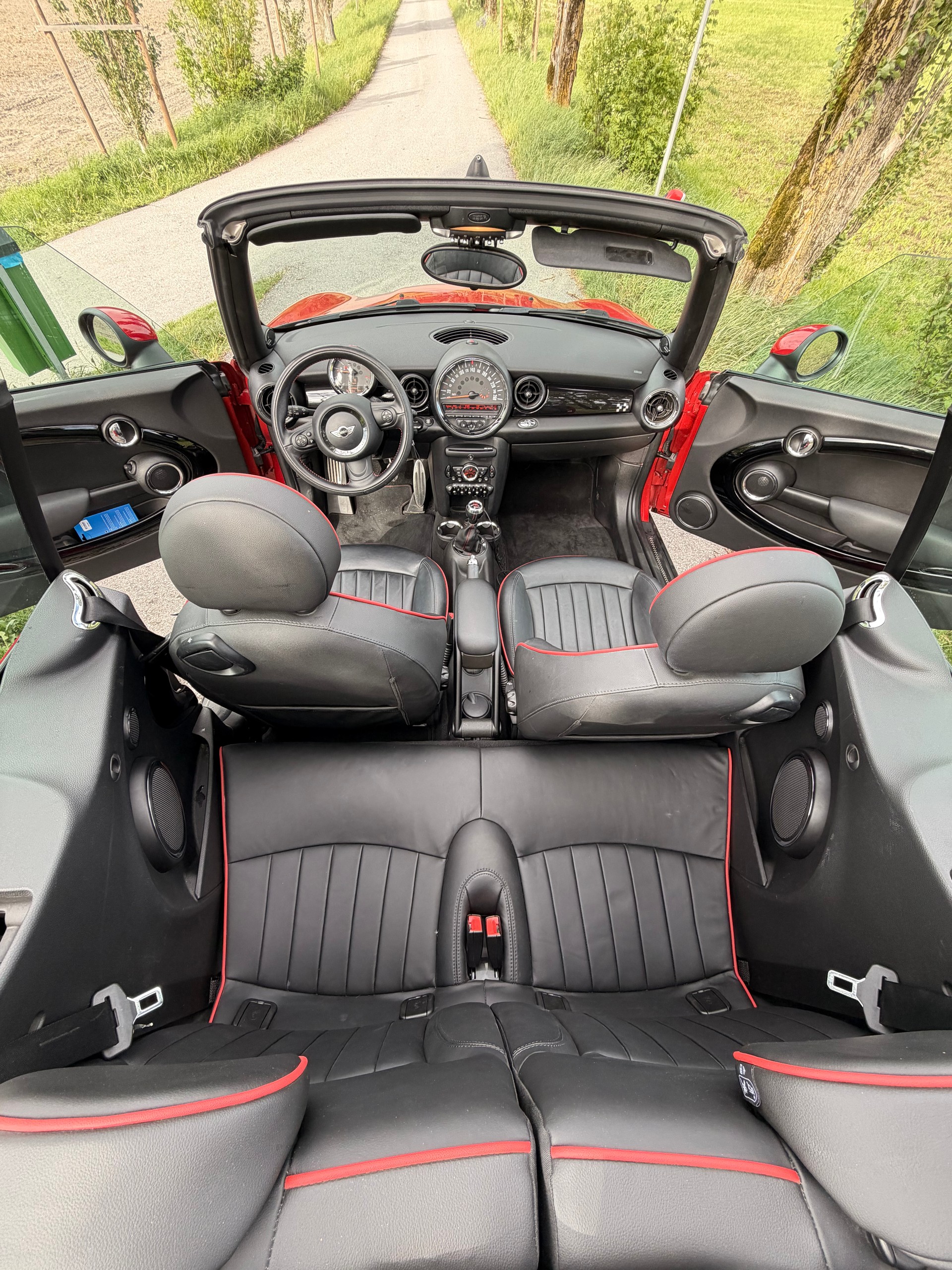 MINI 1.6i John Cooper Works-image-7