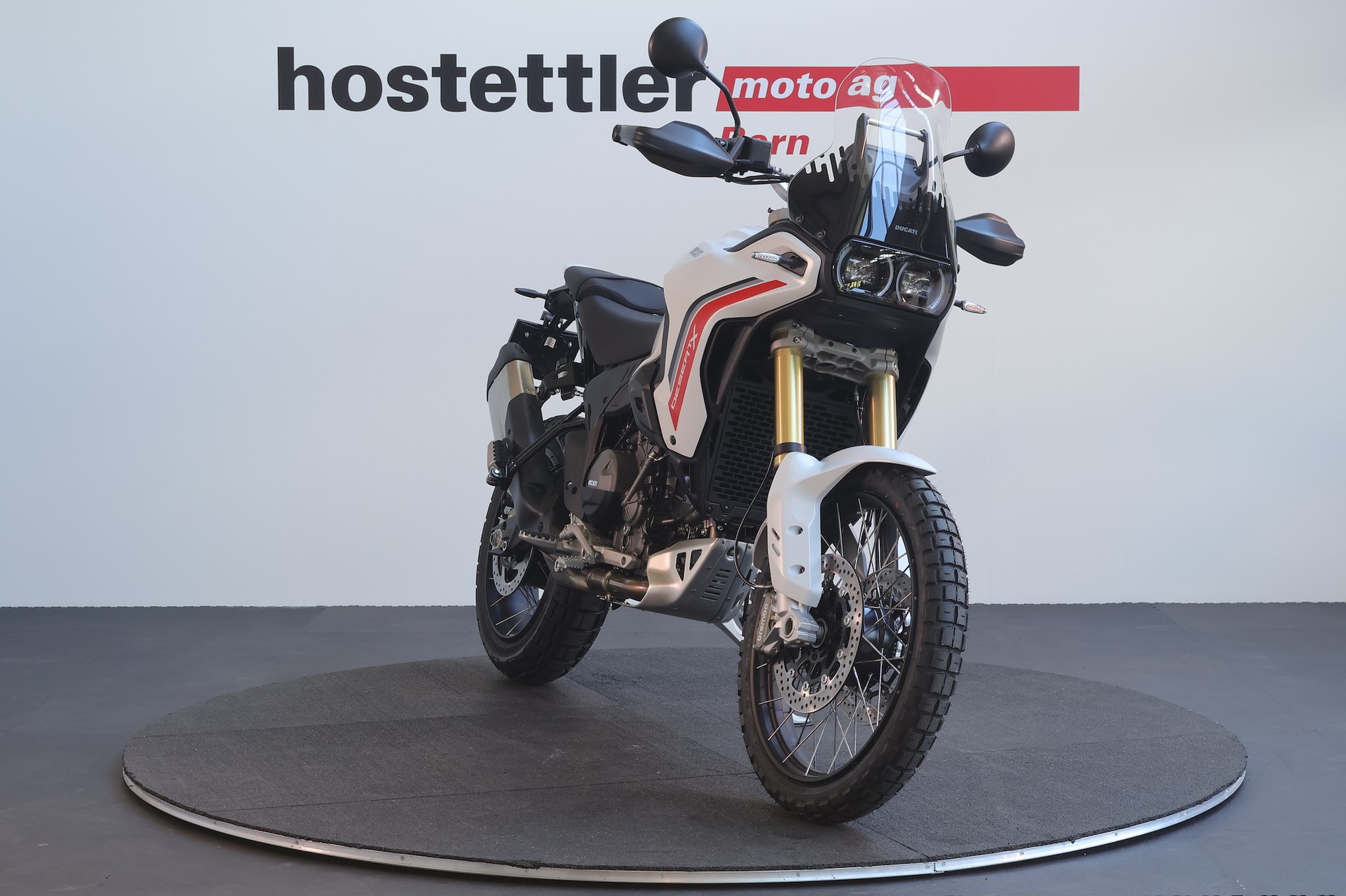 DUCATI Desert X-image-0