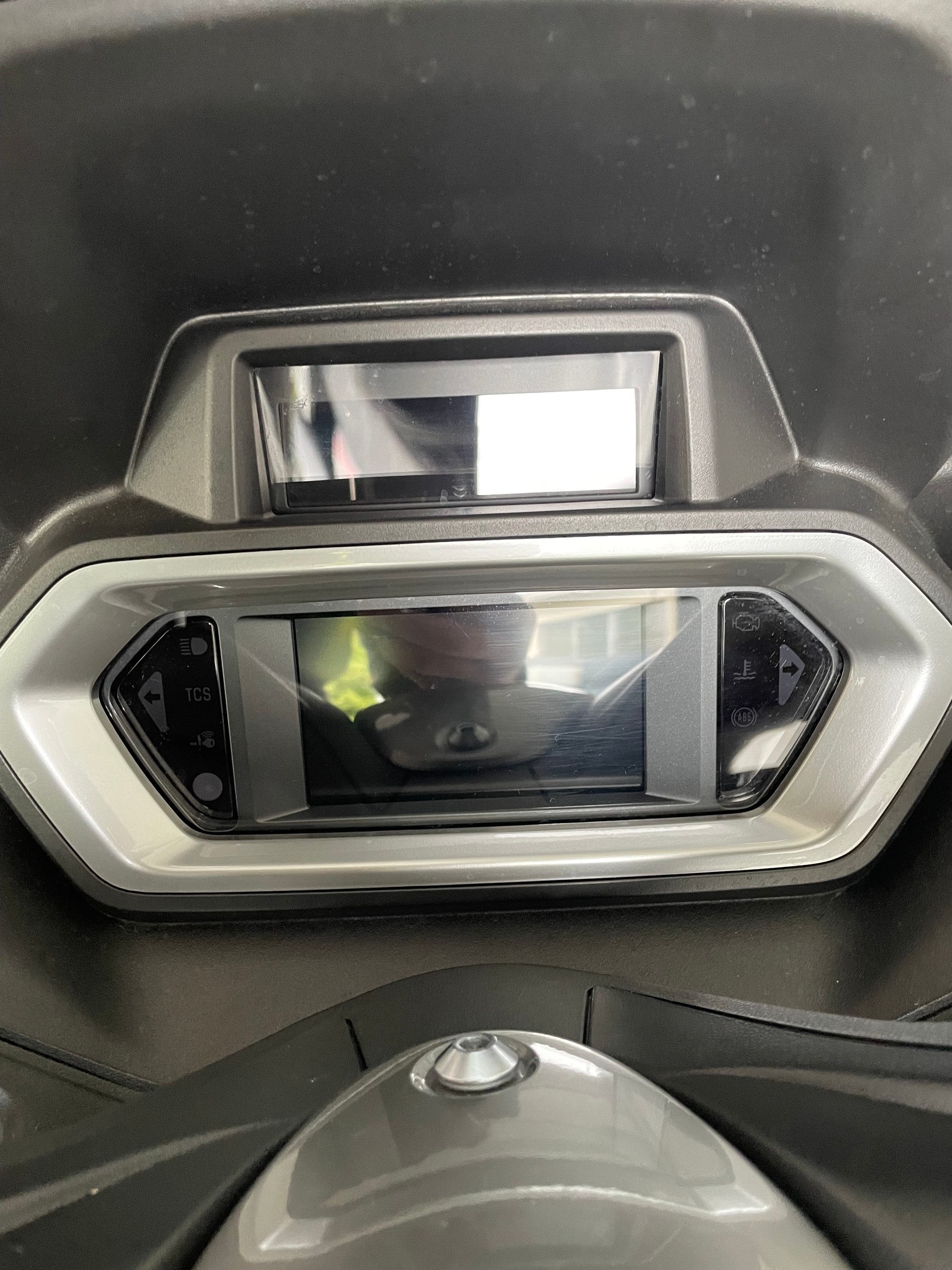 YAMAHA X-Max 300 Tech Max-image-6