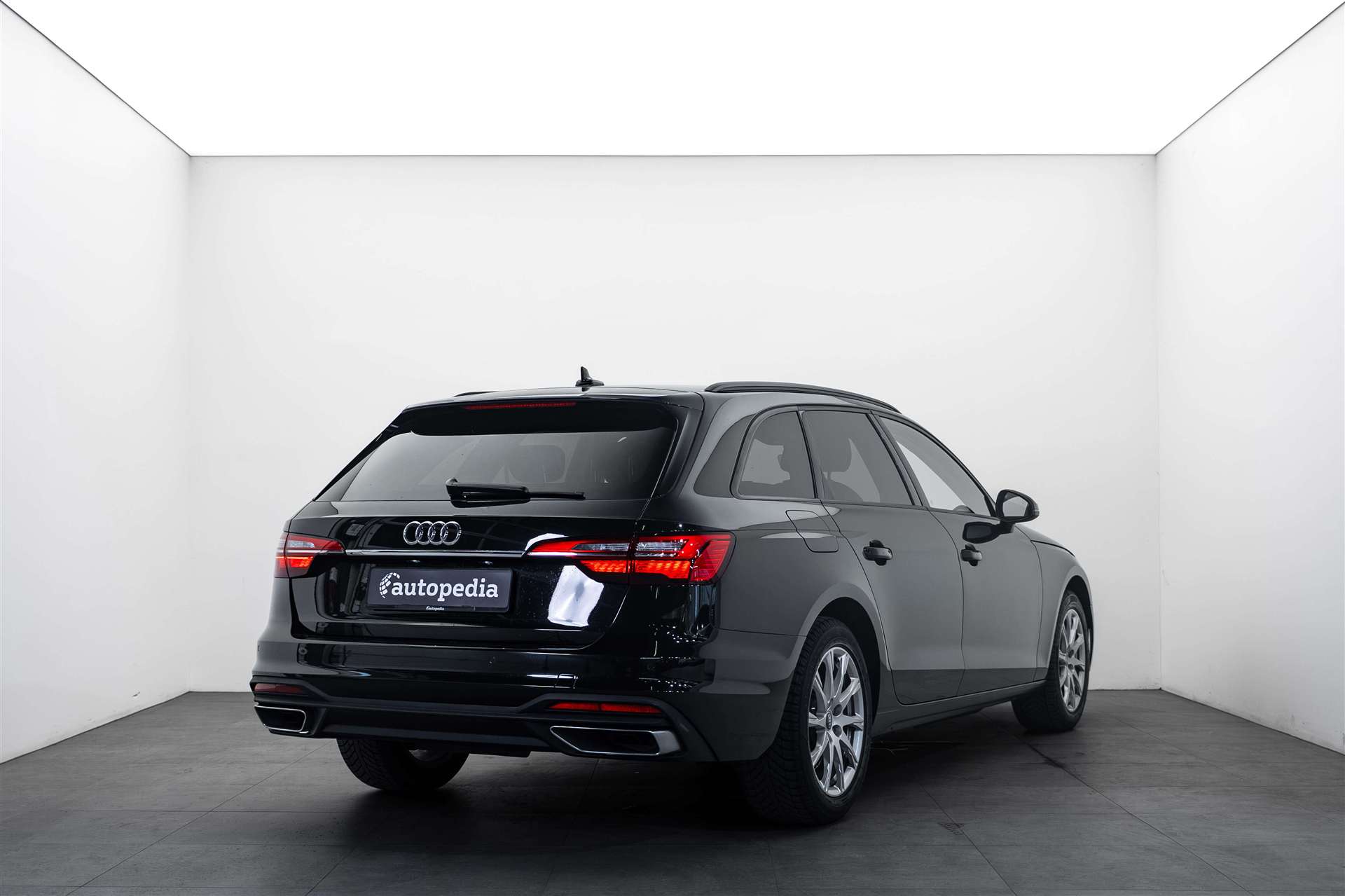 AUDI A4 Avant 35 TFSI S-tronic Automat-showroom-element-2