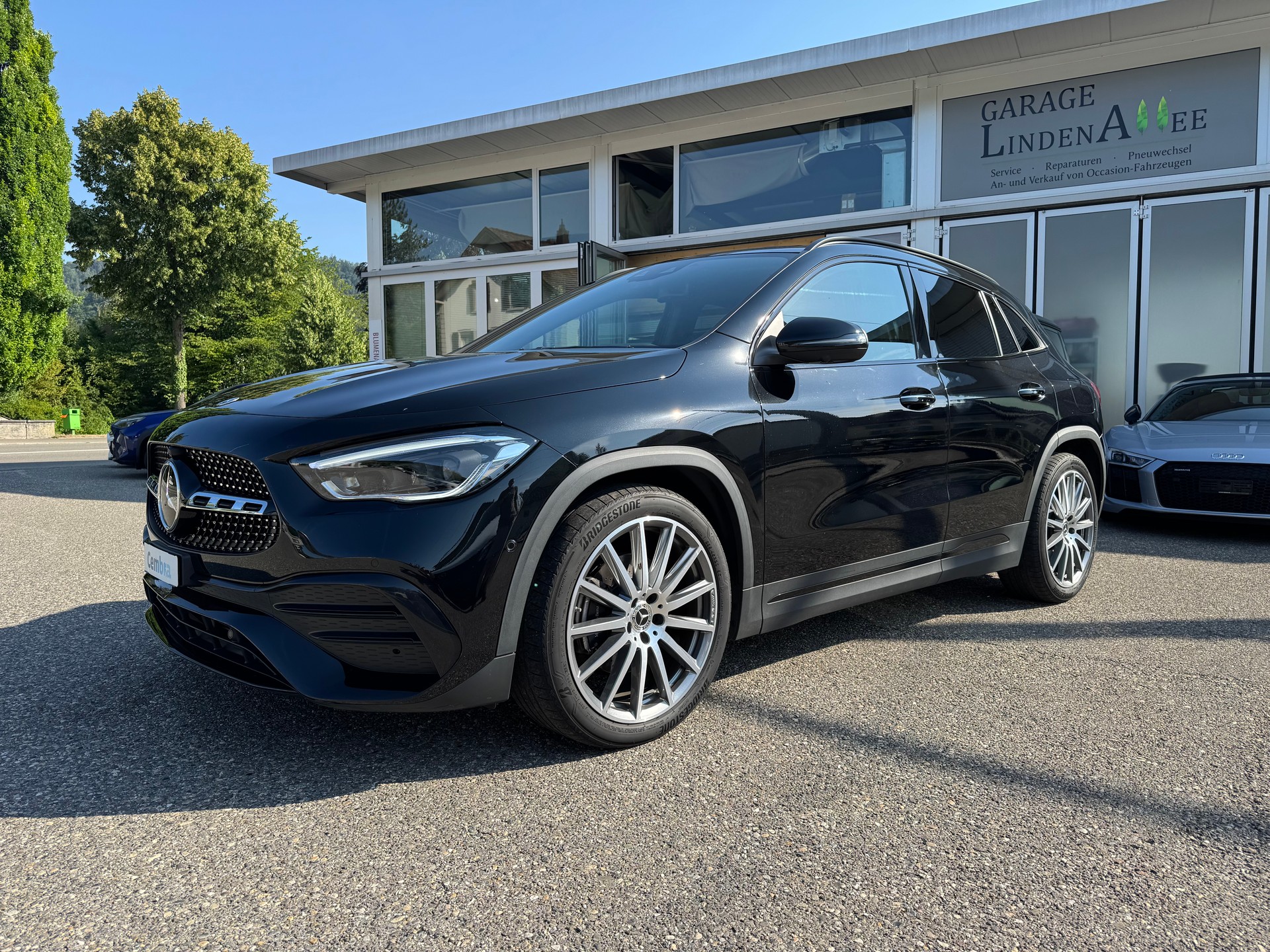MERCEDES-BENZ GLA 220d 4Matic AMG Line 8G-DCT-showroom-element-1
