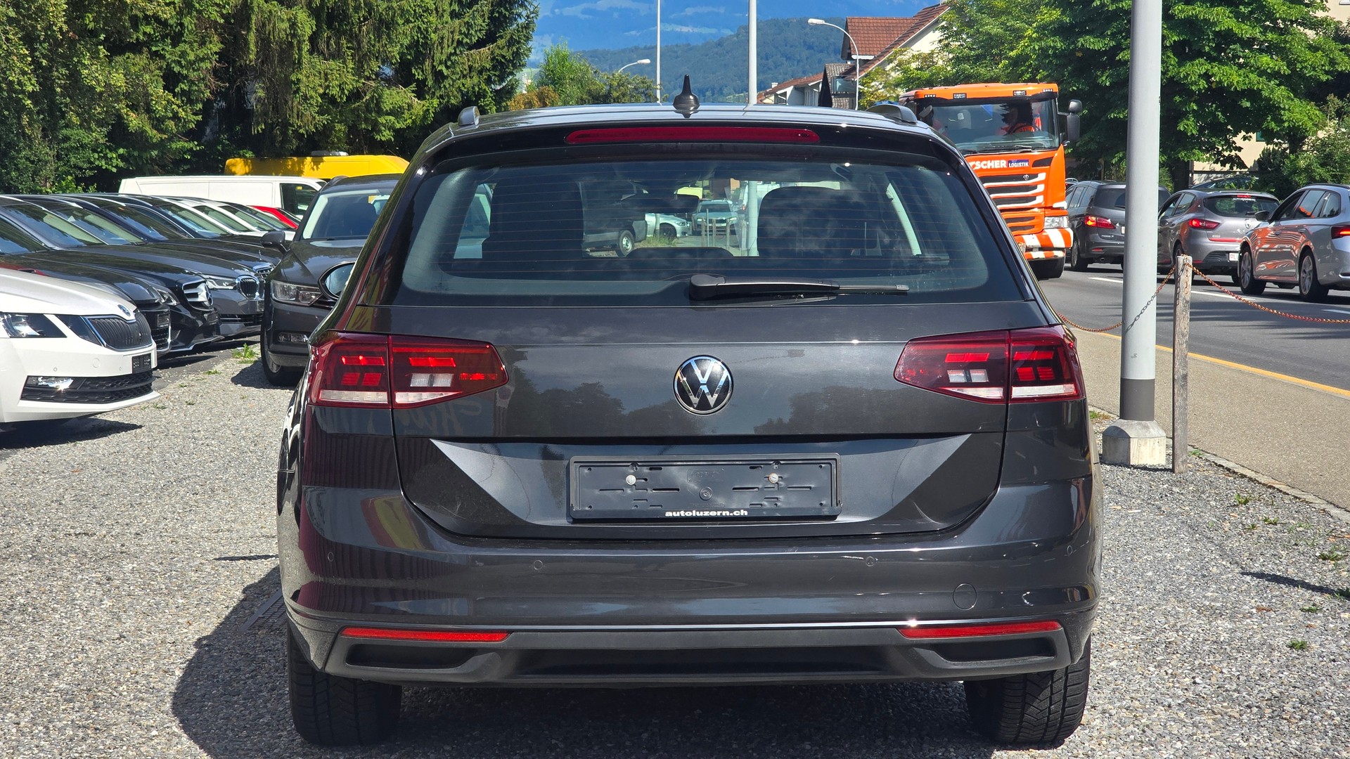 VW Passat 2.0 TDI BMT Business DSG-showroom-element-3