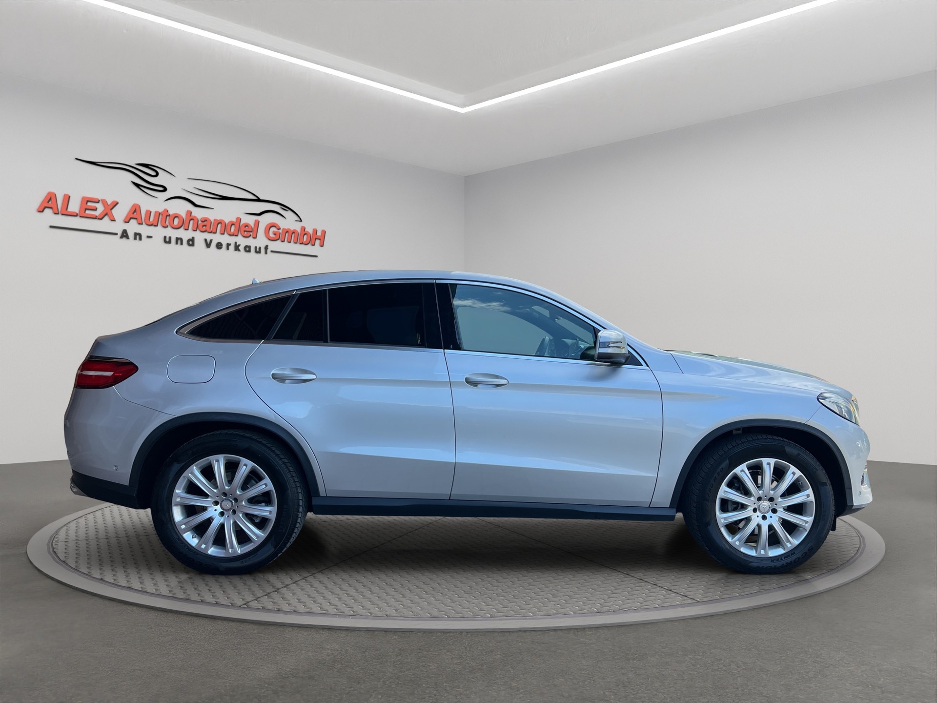 MERCEDES-BENZ GLE Coupé 350 d 4Matic 9G-Tronic-image-2
