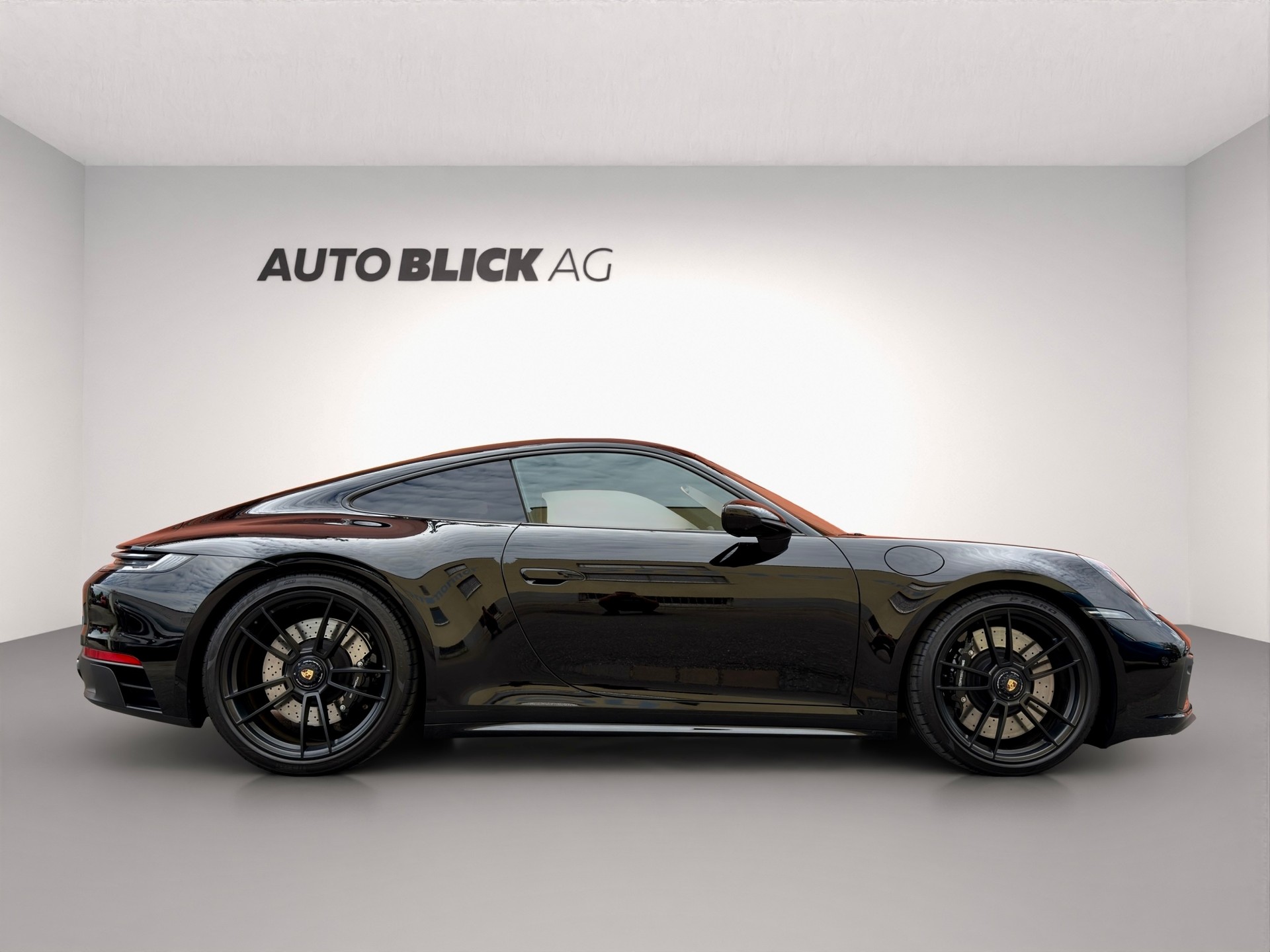 PORSCHE 911 Carrera GTS-showroom-element-3