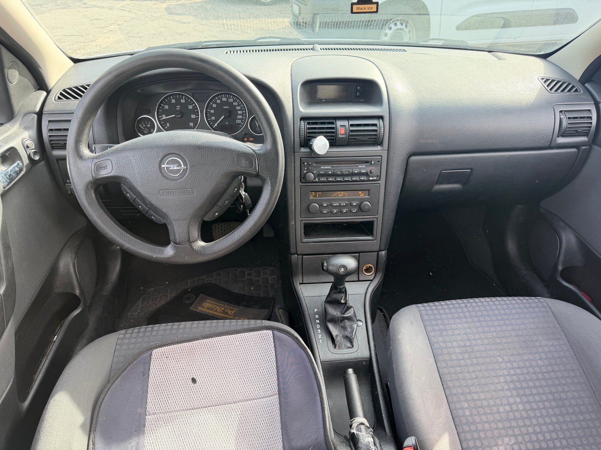 OPEL Astra 1.8i 16V Comfort automatique-image-8