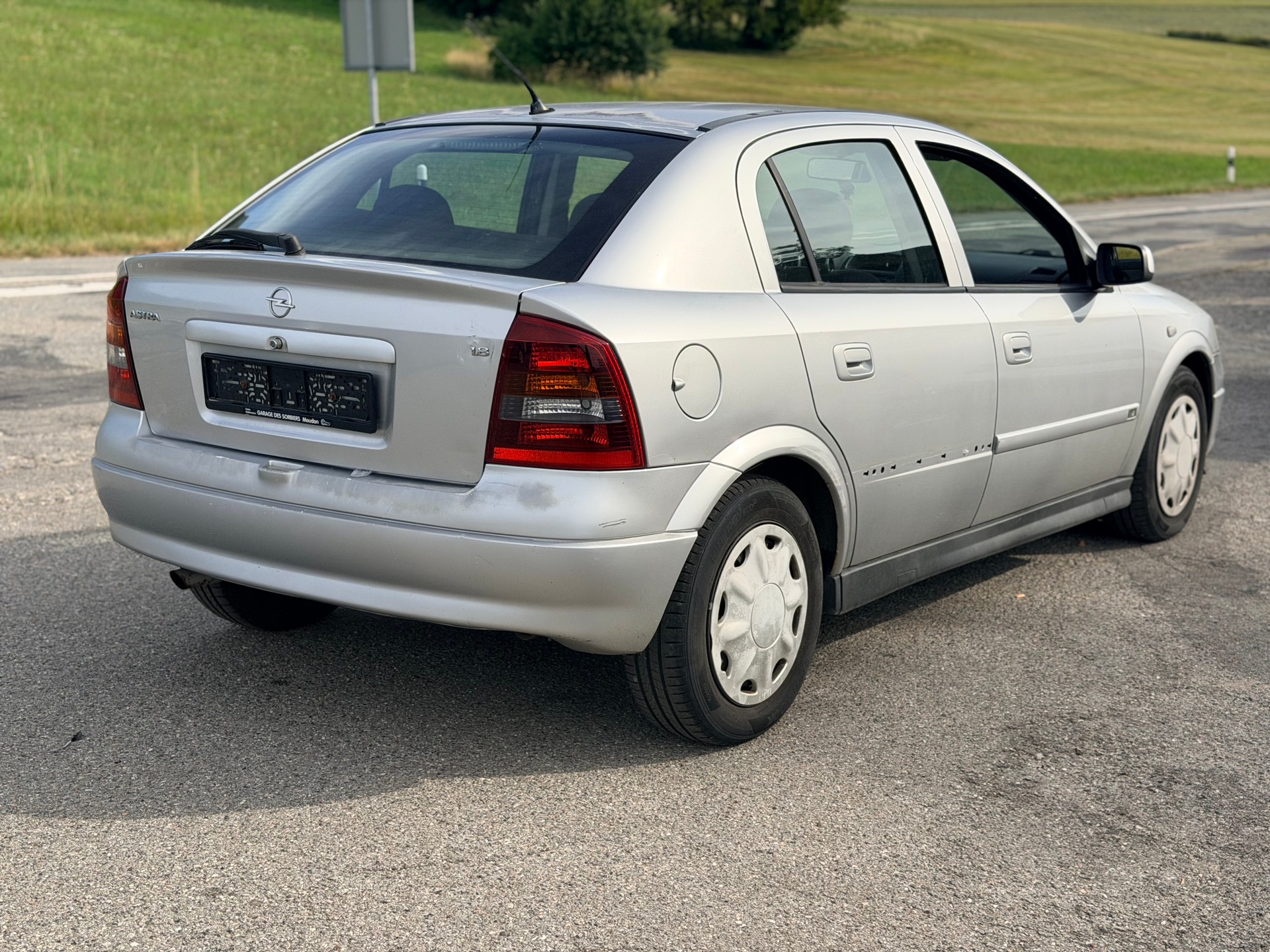 OPEL Astra 1.8i 16V Comfort automatique-image-3