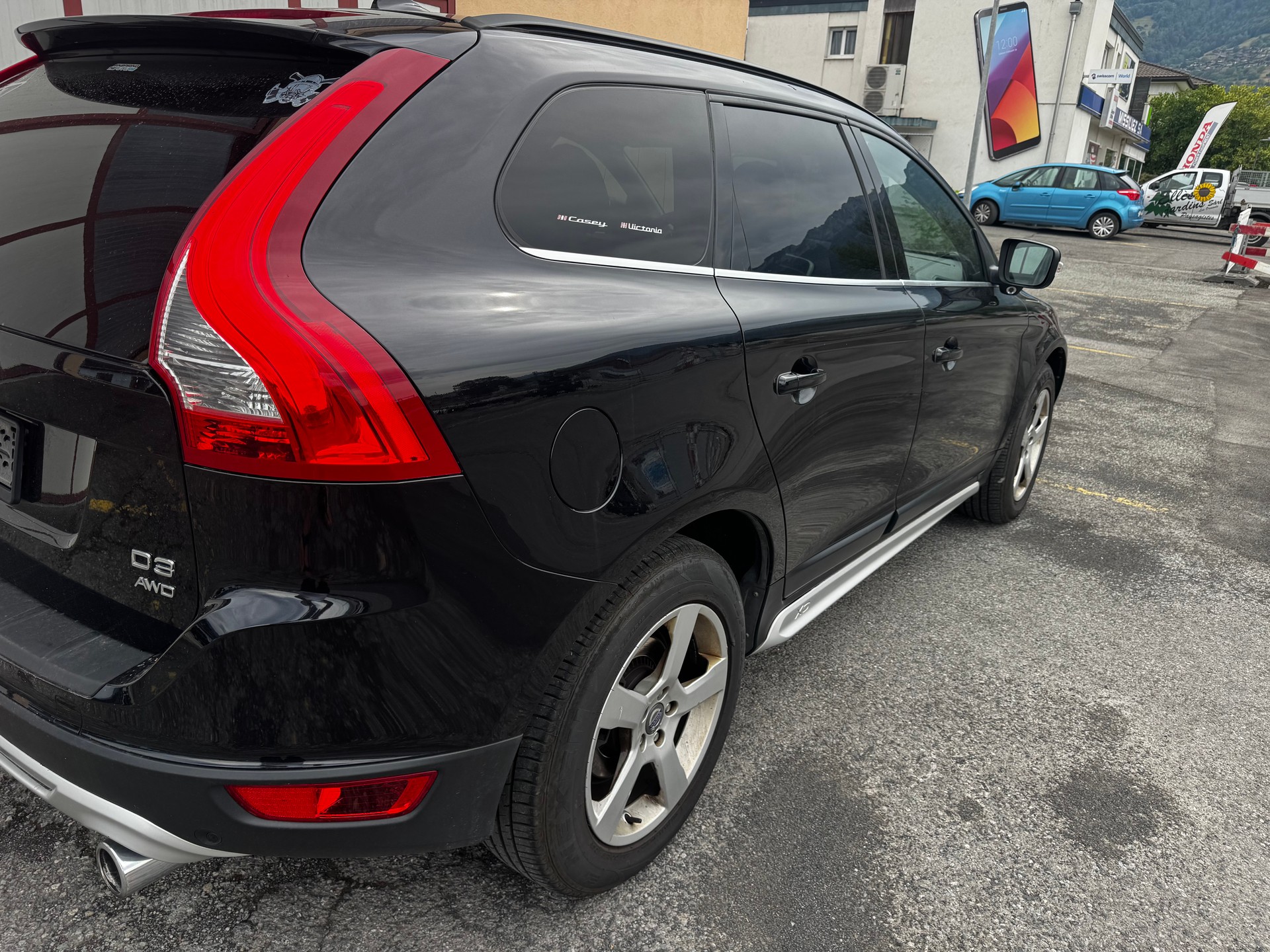 VOLVO XC60 D3 AWD R-Design-image-5