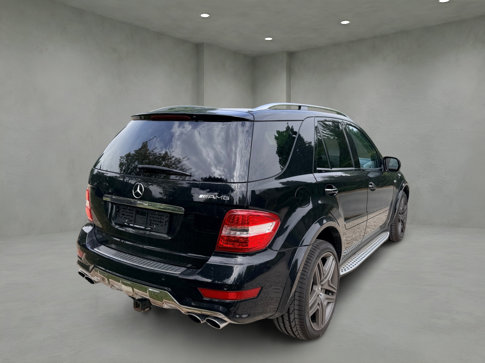 MERCEDES-BENZ ML 63 AMG 4Matic 7G-Tronic-image-4