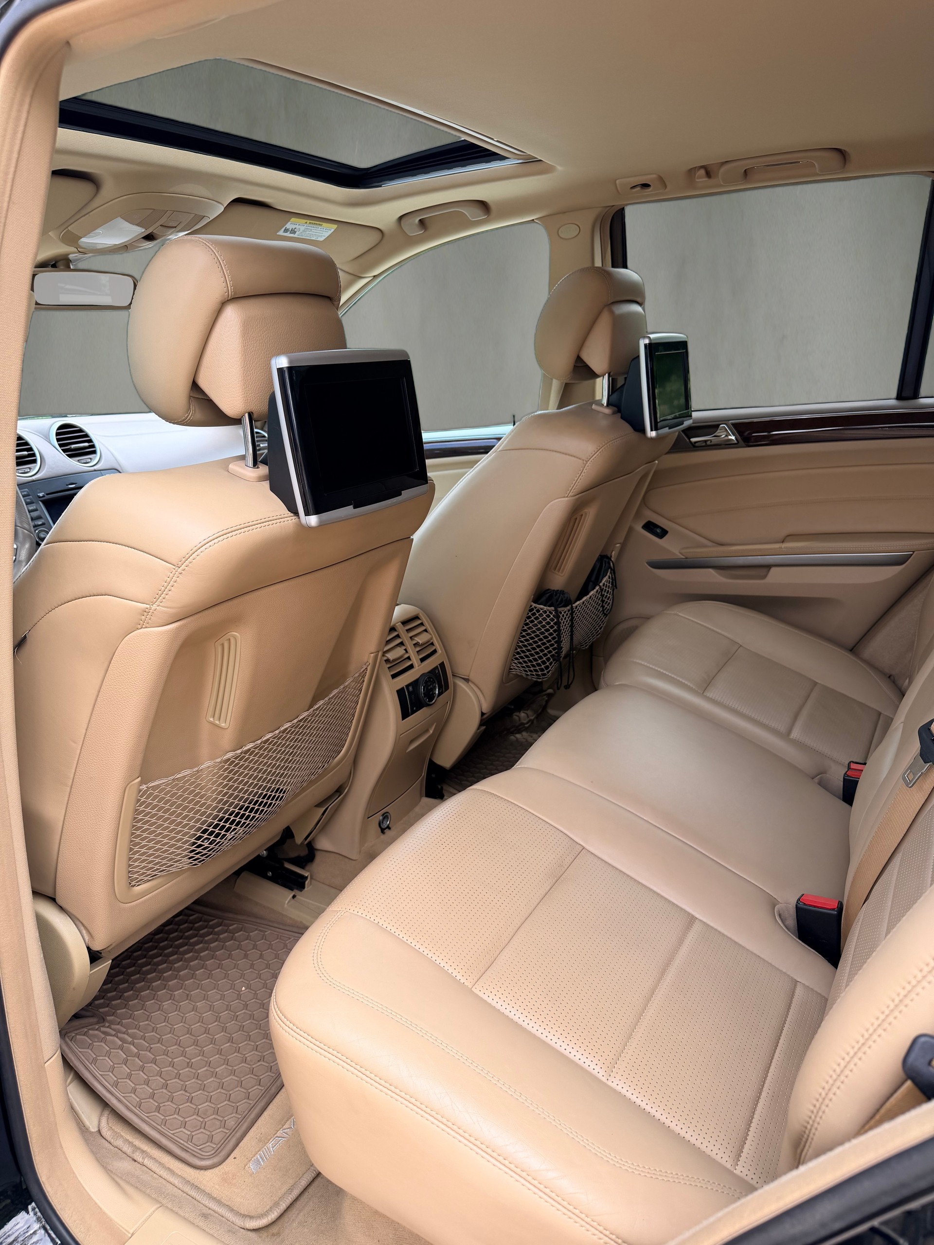 MERCEDES-BENZ ML 63 AMG 4Matic 7G-Tronic-image-7
