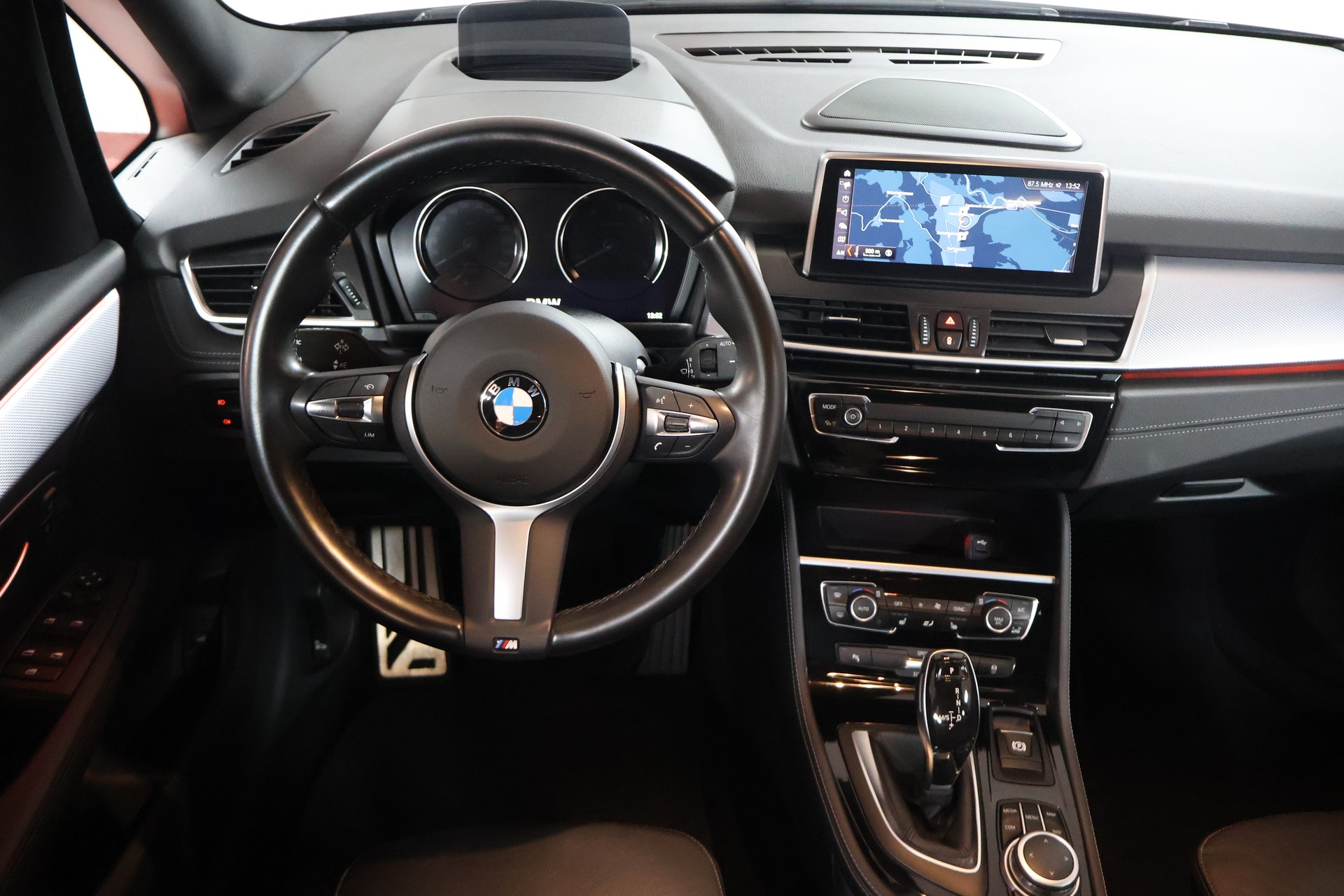 BMW 220d xDrive Gran Tourer Steptronic M Sport-image-14