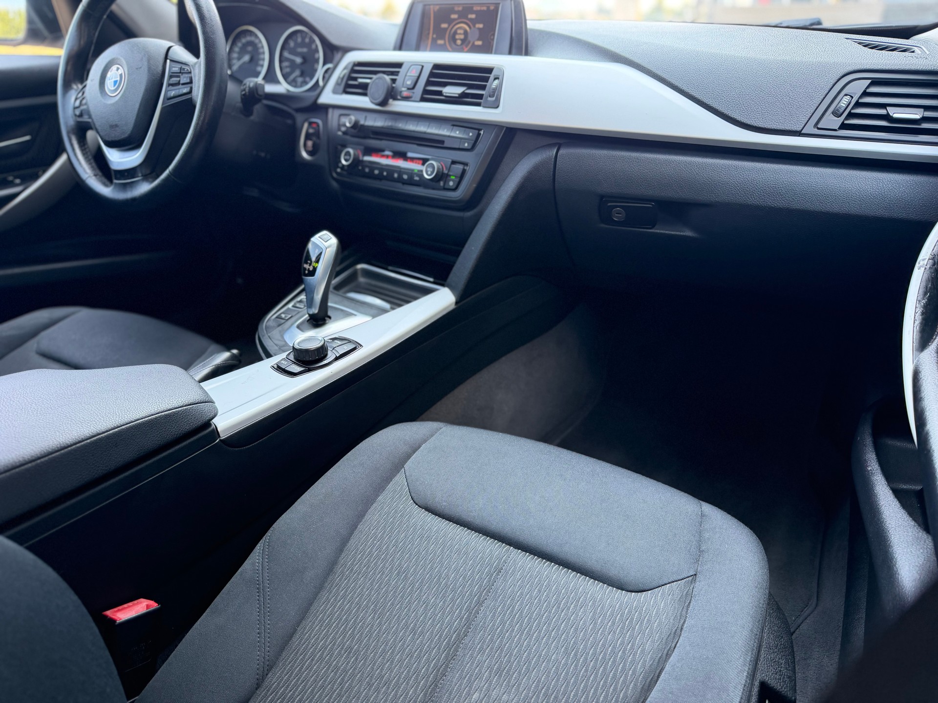 BMW 328i Steptronic-image-17
