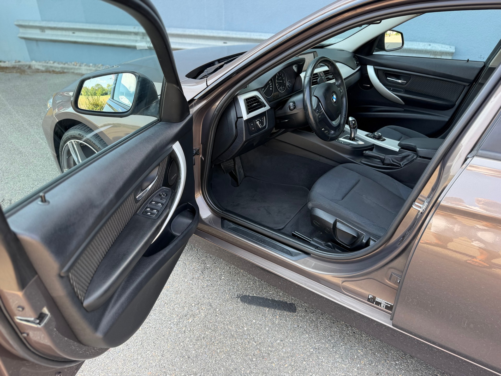 BMW 328i Steptronic-image-21