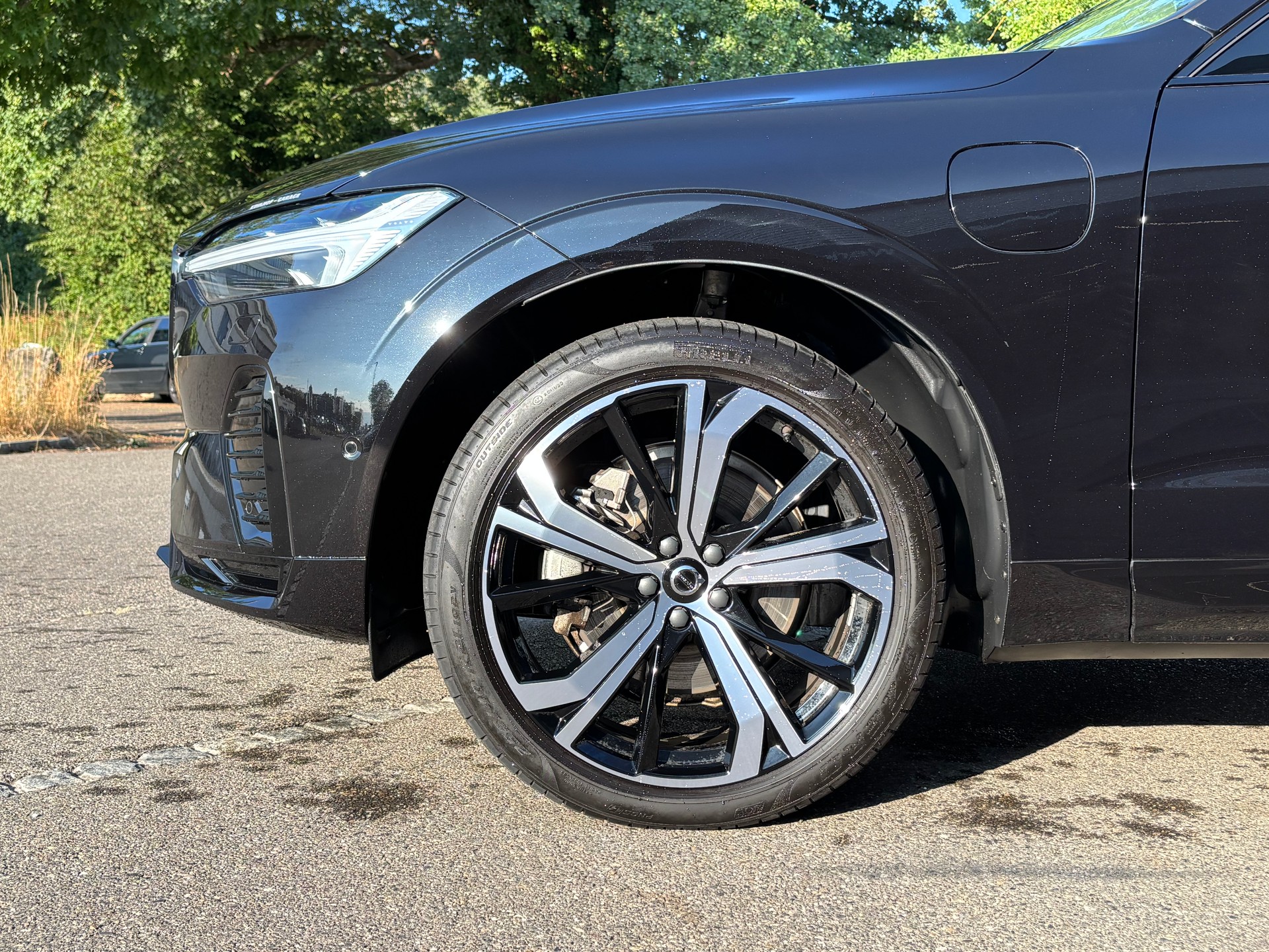 VOLVO XC60 2.0 T6 TE Xcentric eAWD-showroom-element-1