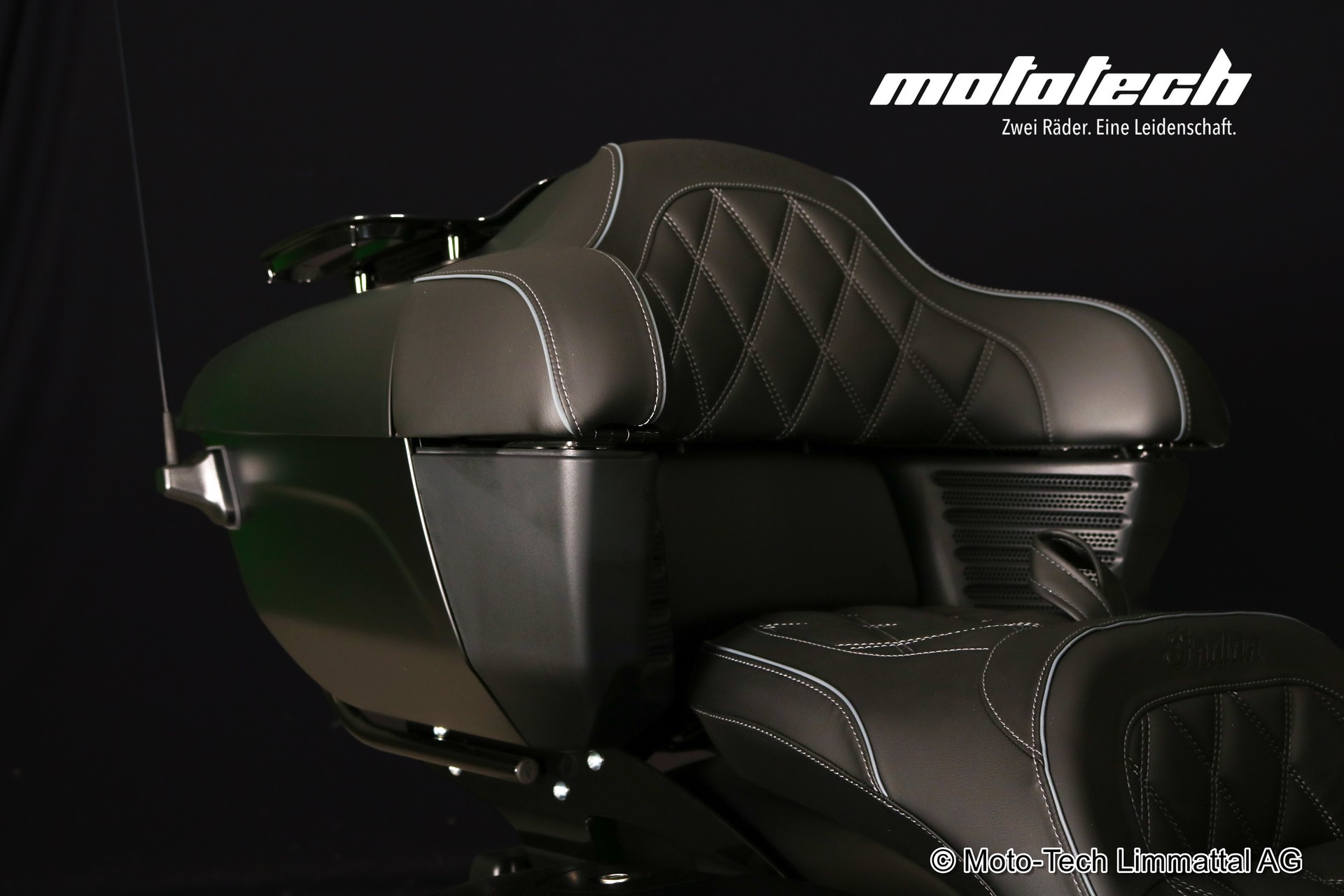 INDIAN Roadmaster Power Plus Dark Horse-image-12