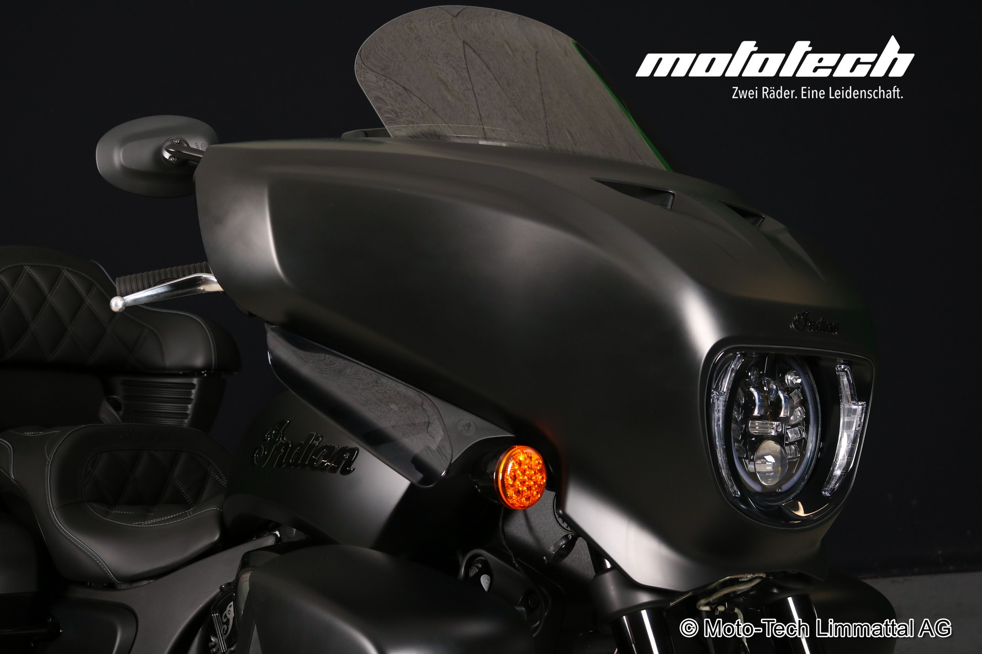 INDIAN Roadmaster Power Plus Dark Horse-image-7