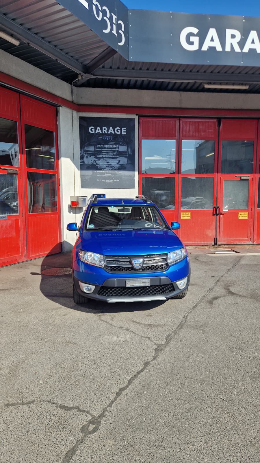 DACIA Sandero Tce 90 Stepway Lauréate Automatic-showroom-element-1