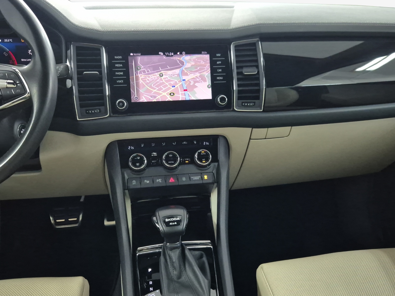 SKODA Kodiaq 2.0 TSI 4x4 L&K-image-10
