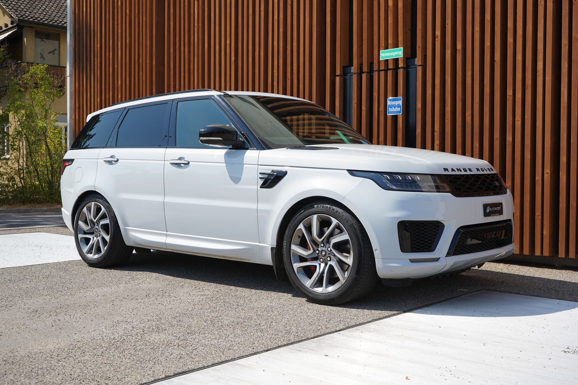 LAND ROVER RANGE ROVER SPORT 4.4 SDV8 AUTOBIOGRAPHY DYNAMIC AUTOMATIC BLACK l 340 PS-image-11