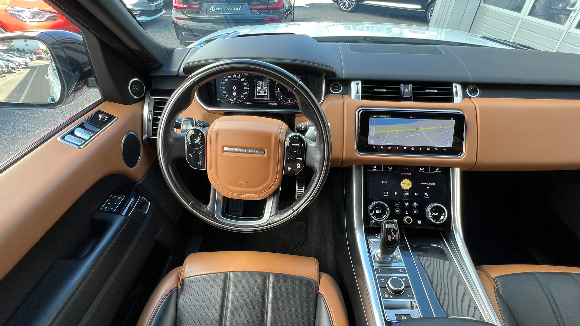 LAND ROVER RANGE ROVER SPORT 4.4 SDV8 AUTOBIOGRAPHY DYNAMIC AUTOMATIC BLACK l 340 PS-image-19
