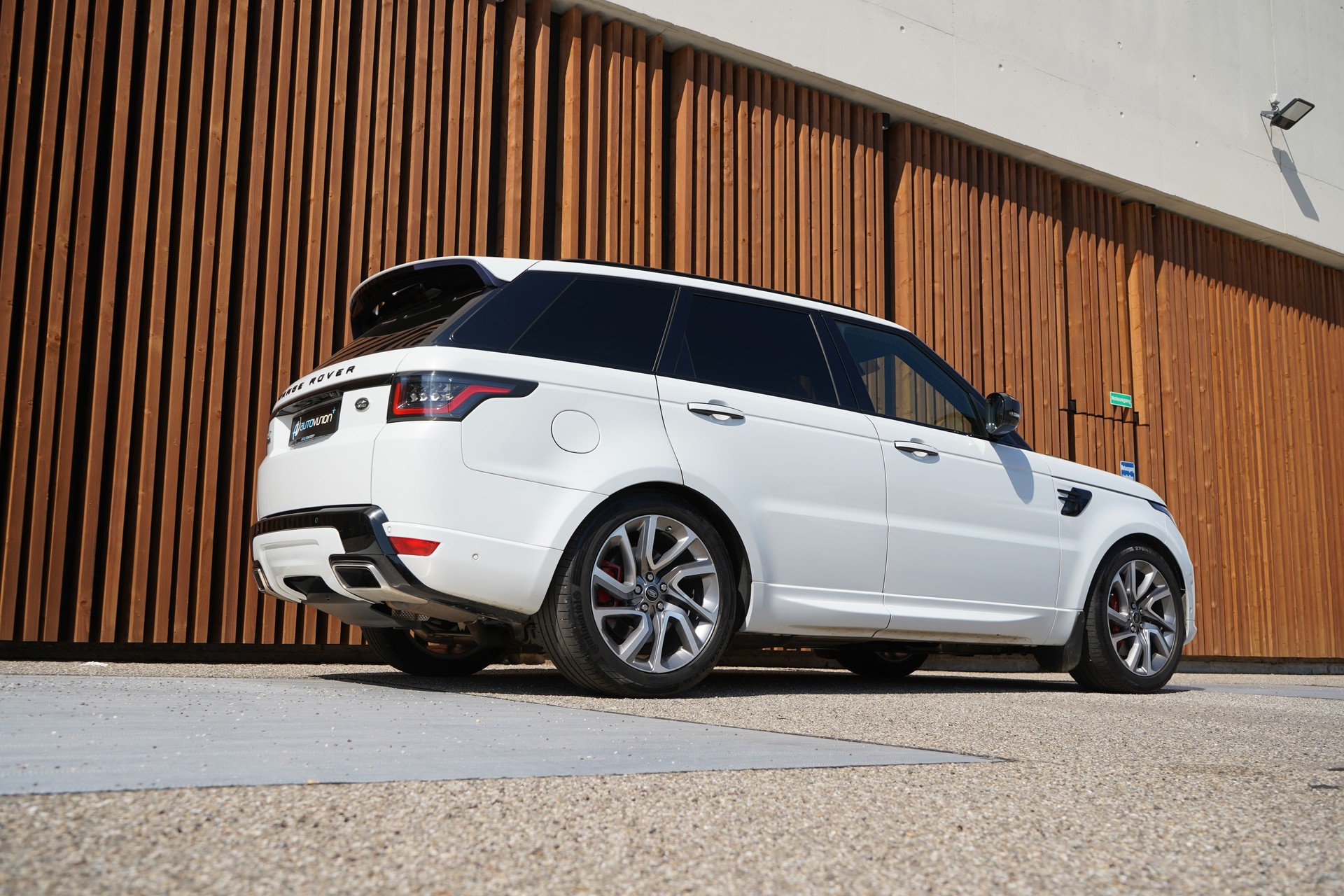 LAND ROVER RANGE ROVER SPORT 4.4 SDV8 AUTOBIOGRAPHY DYNAMIC AUTOMATIC BLACK l 340 PS-image-10