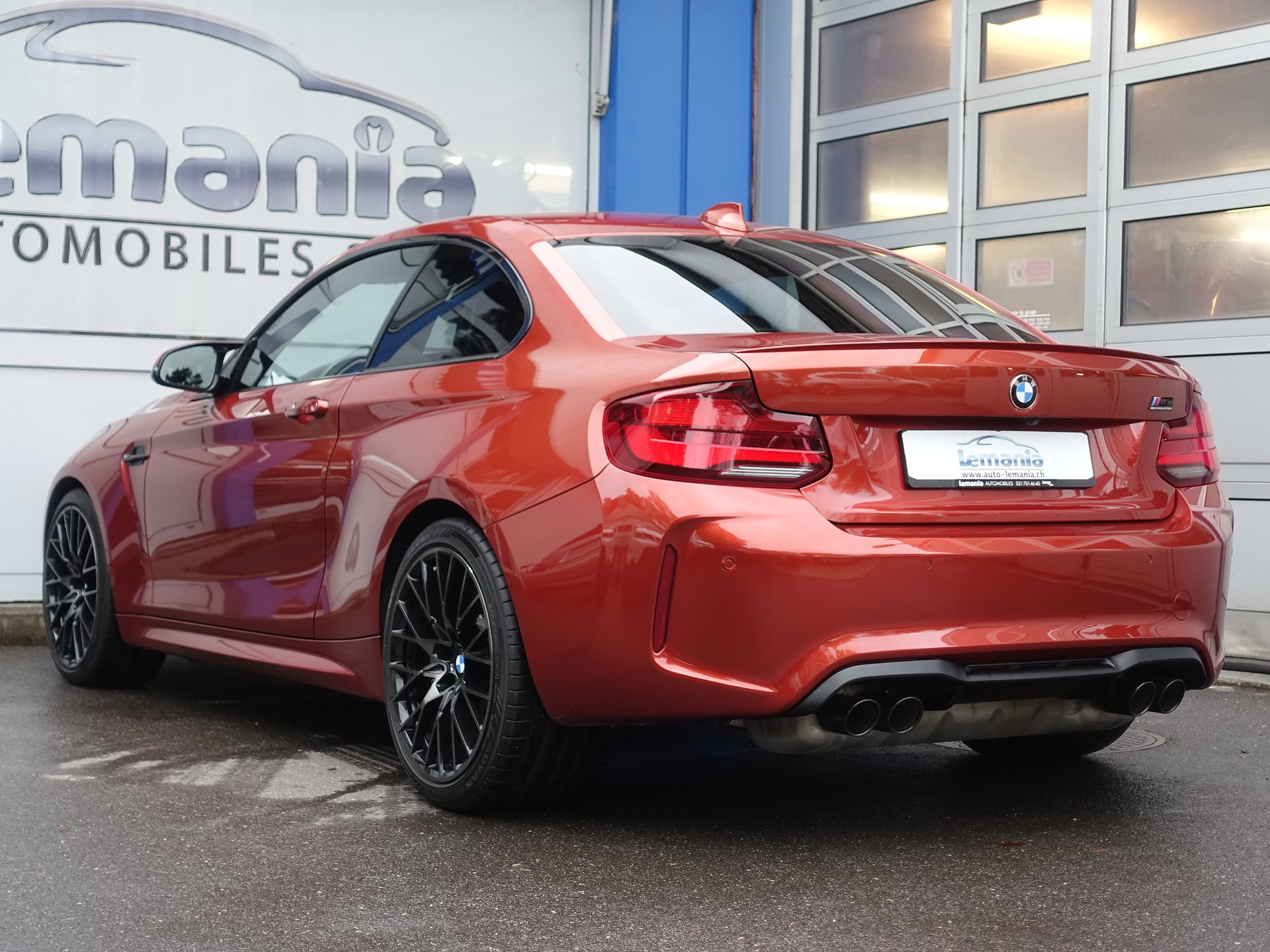 BMW M2 Competition Drivelogic-showroom-element-3