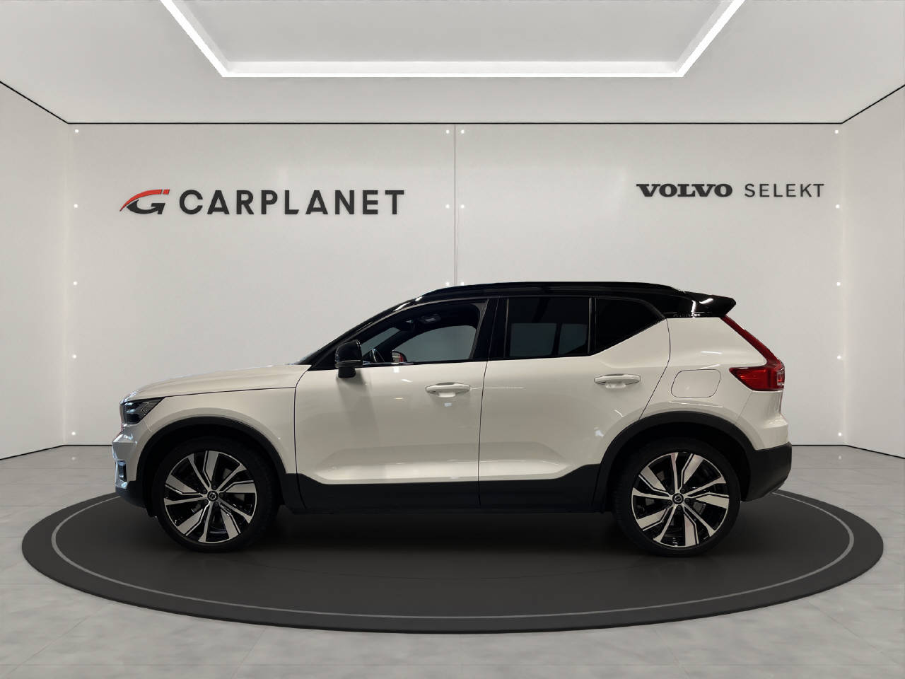 VOLVO XC40 P8 Twin R-Design AWD-showroom-element-2
