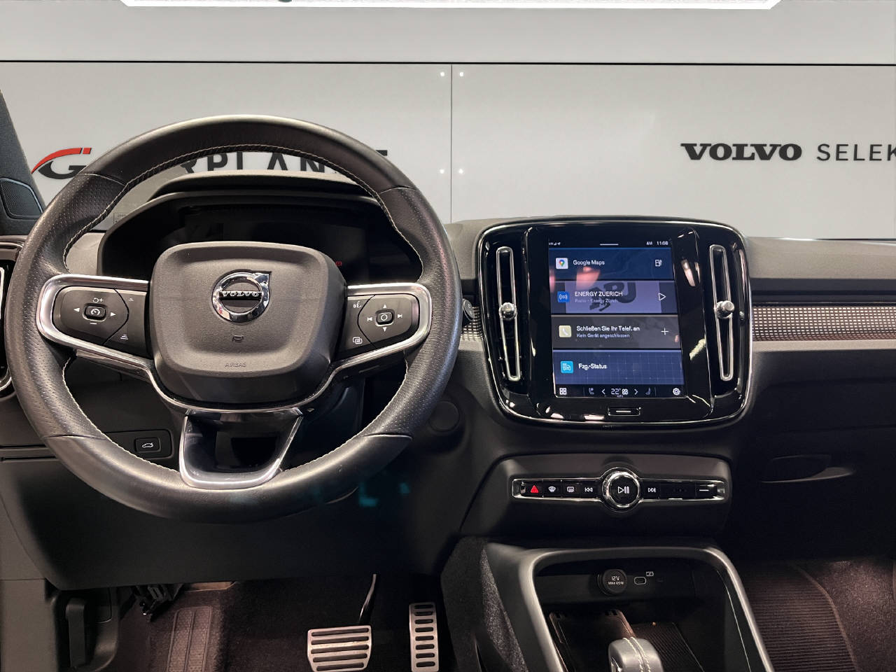 VOLVO XC40 P8 Twin R-Design AWD-image-8