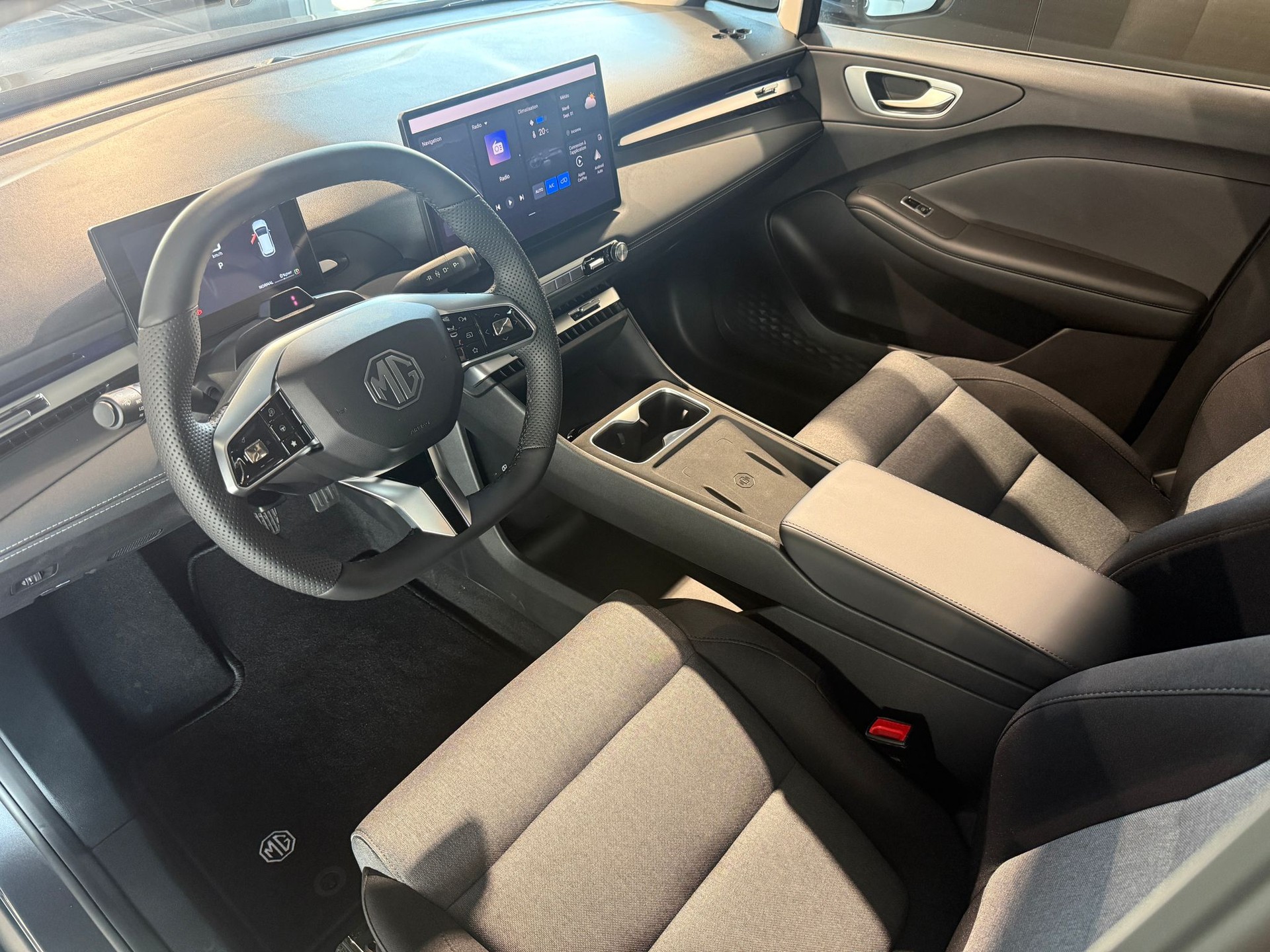 MG MG4 EV URBAN 54 kWh Premium-image-10