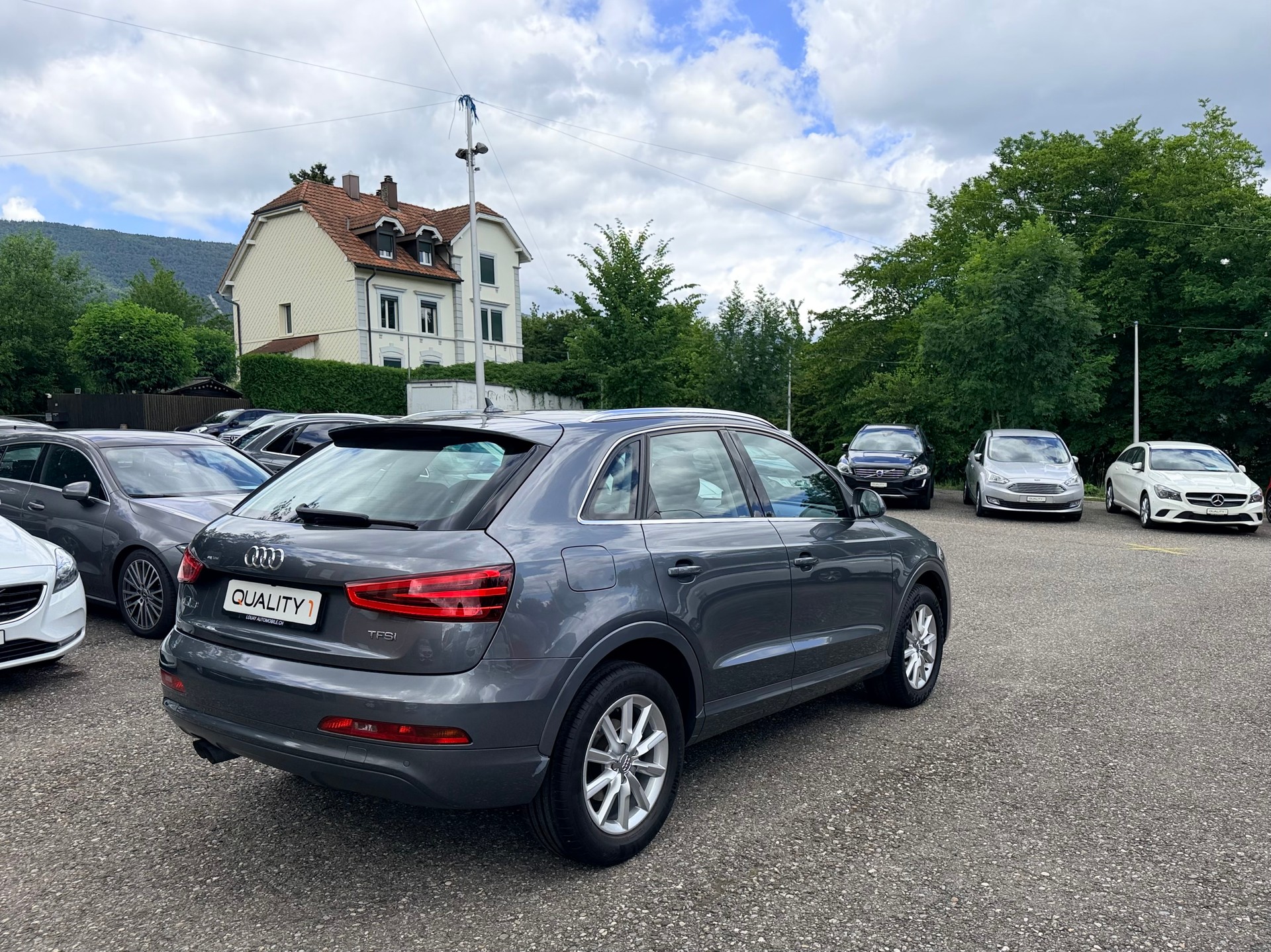 AUDI Q3 1.4 TFSI S-tronic-image-6