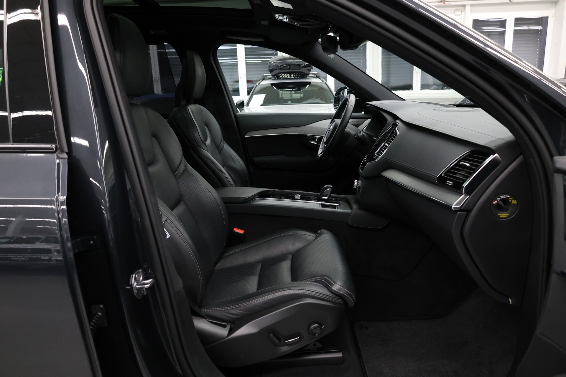 VOLVO XC90 2.0 T8 TE R-Design 7P. eAWD-image-14