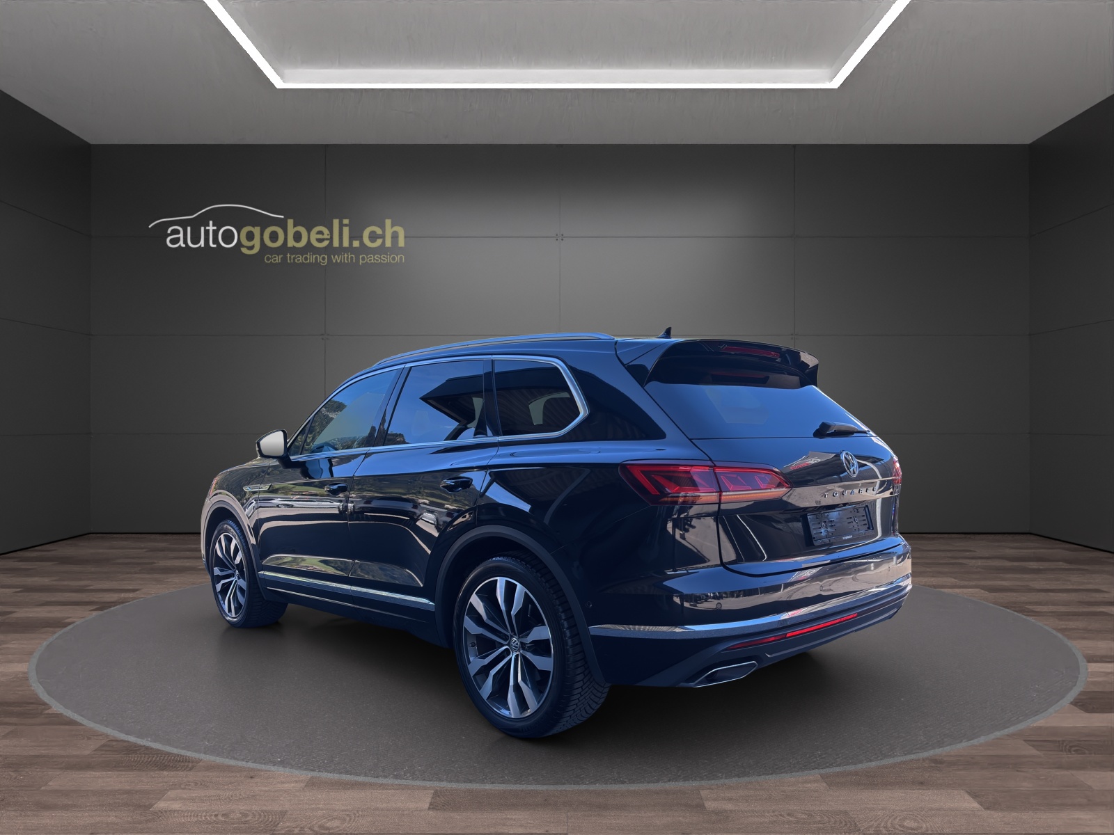 VW Touareg 3.0 TDI Atmosphere Tiptronic-showroom-element-1