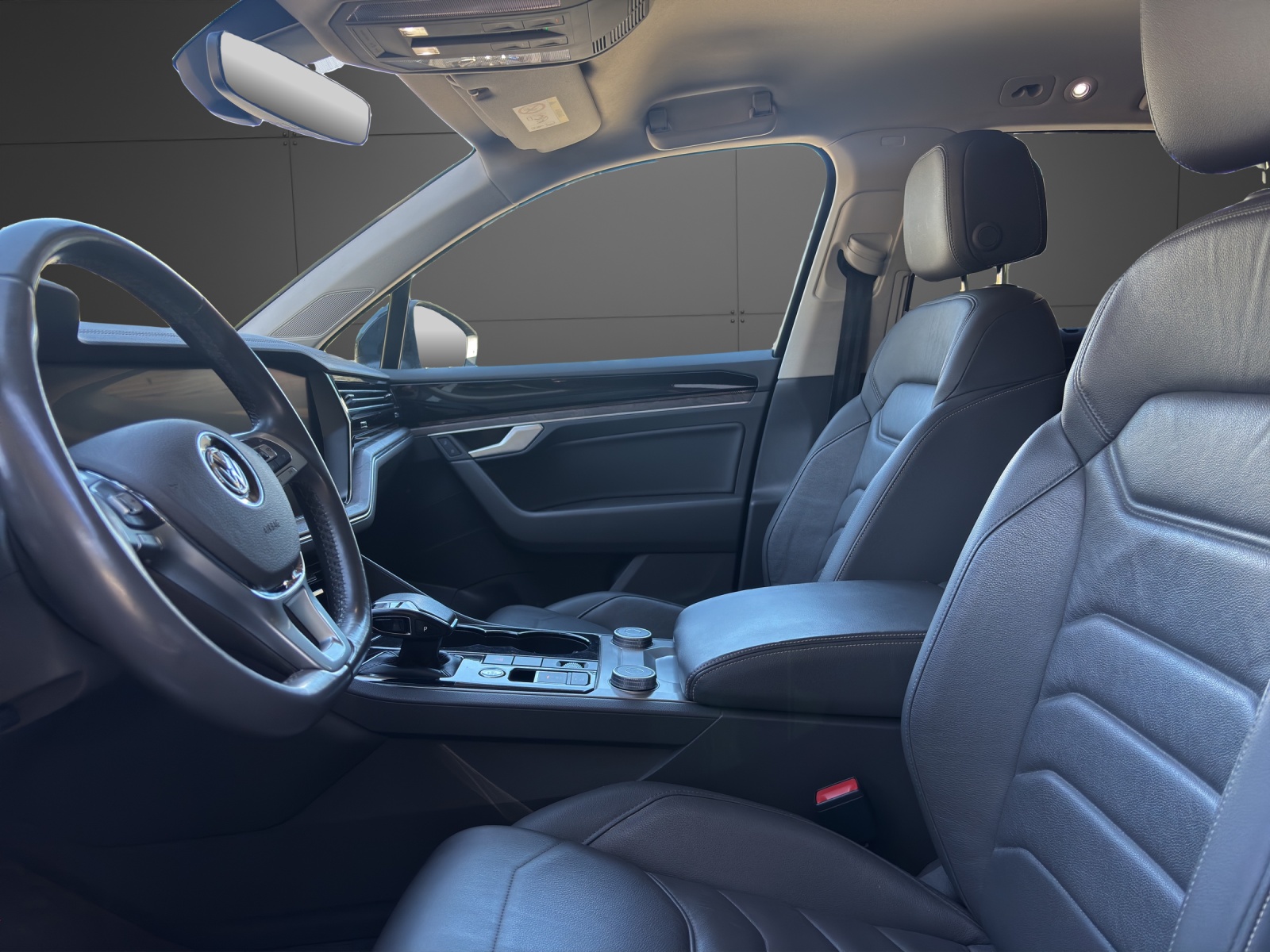 VW Touareg 3.0 TDI Atmosphere Tiptronic-showroom-element-2