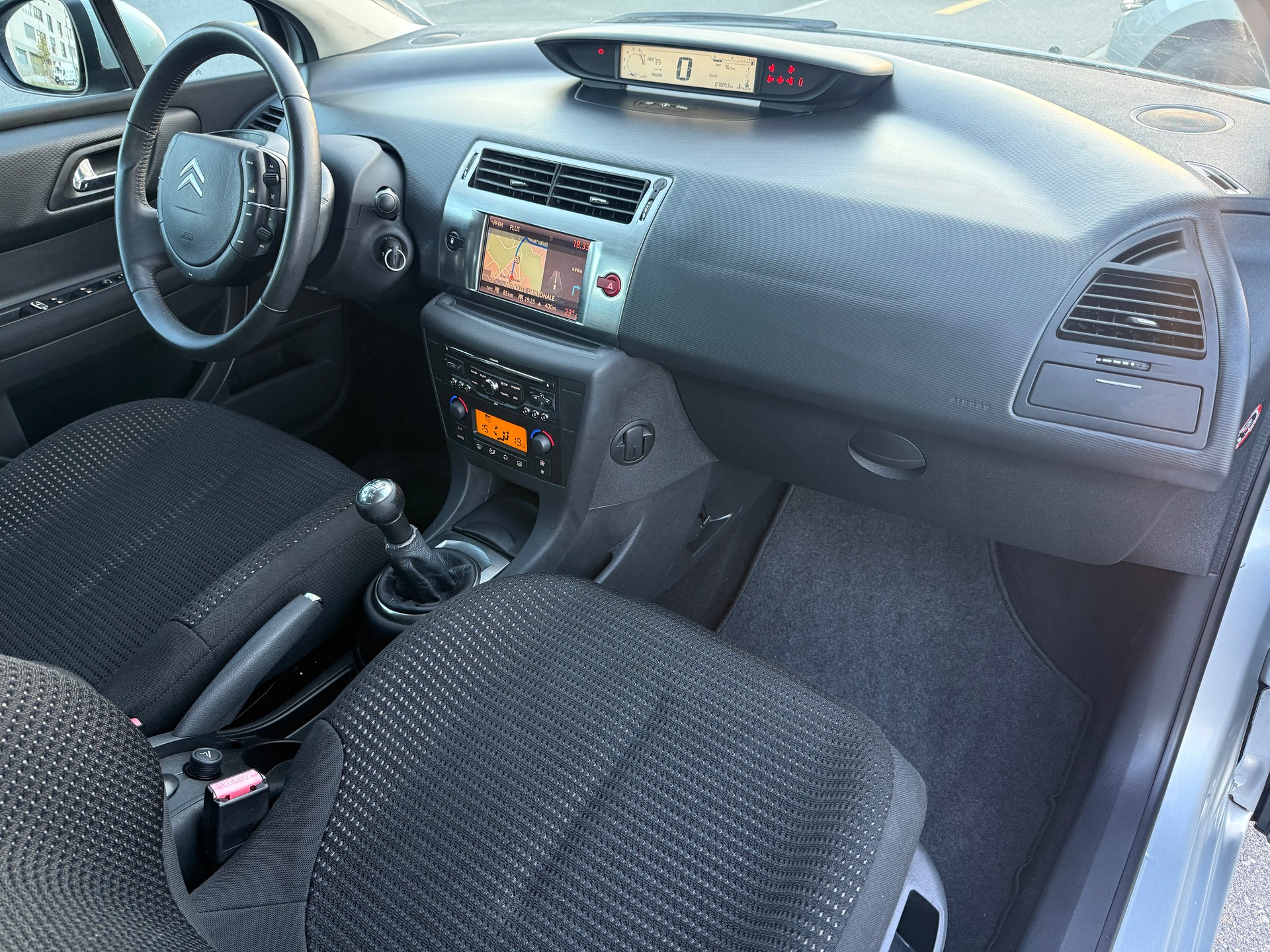 CITROEN C4 Berline 1.6i 16V VTR - Véhicule 1ère main - Nouvelle Expertise & Grand Service Fait : 03.10.2026 - Distribution par Chaîne.-image-14
