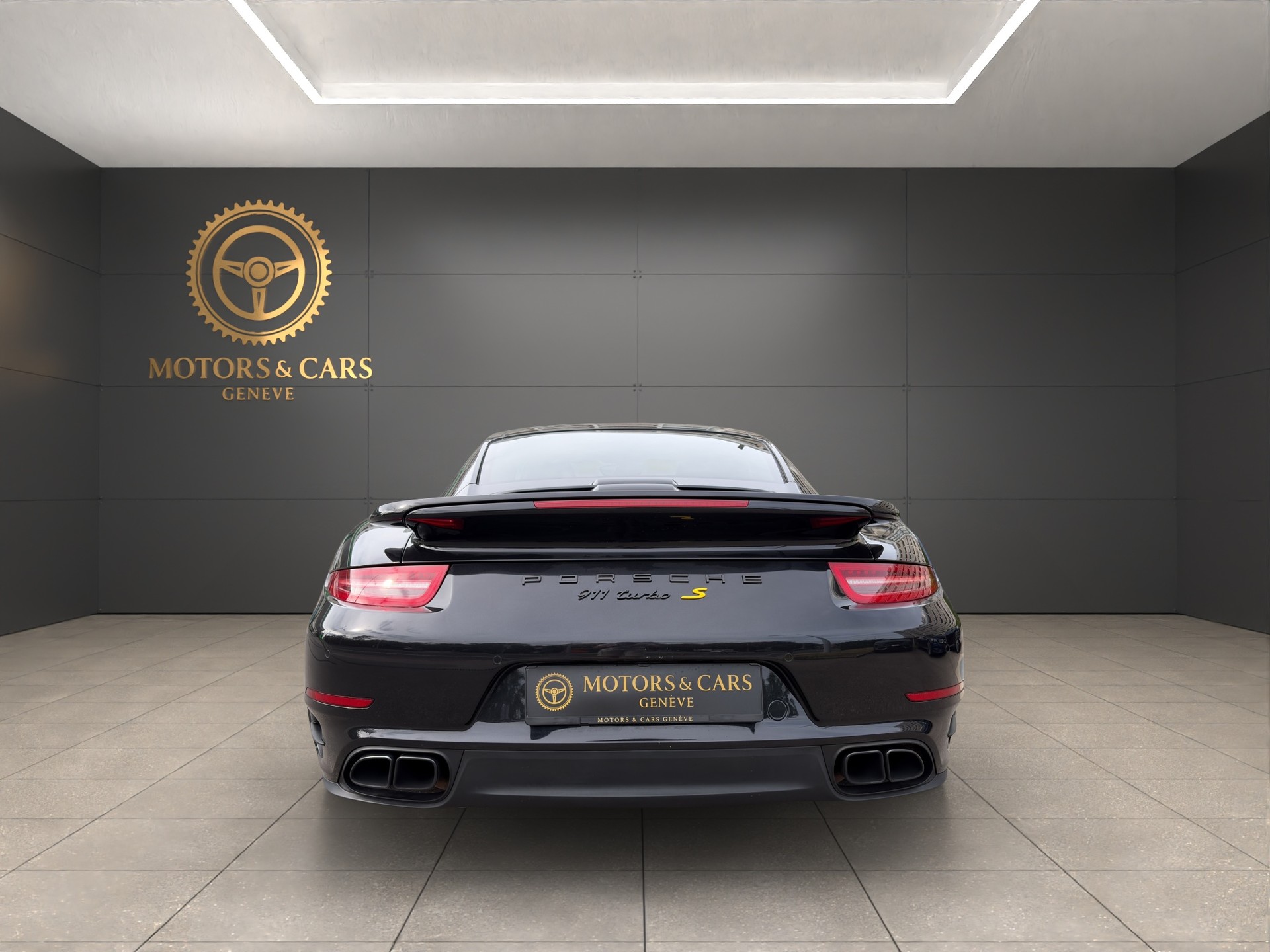 PORSCHE 911 Turbo S PDK-showroom-element-3
