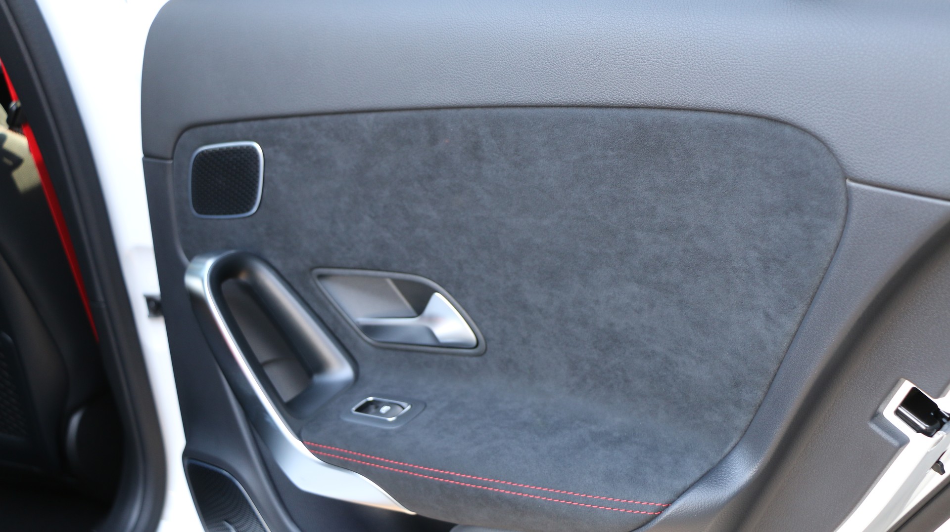 MERCEDES-BENZ A 35 AMG 4Matic 8G-DCT-image-10