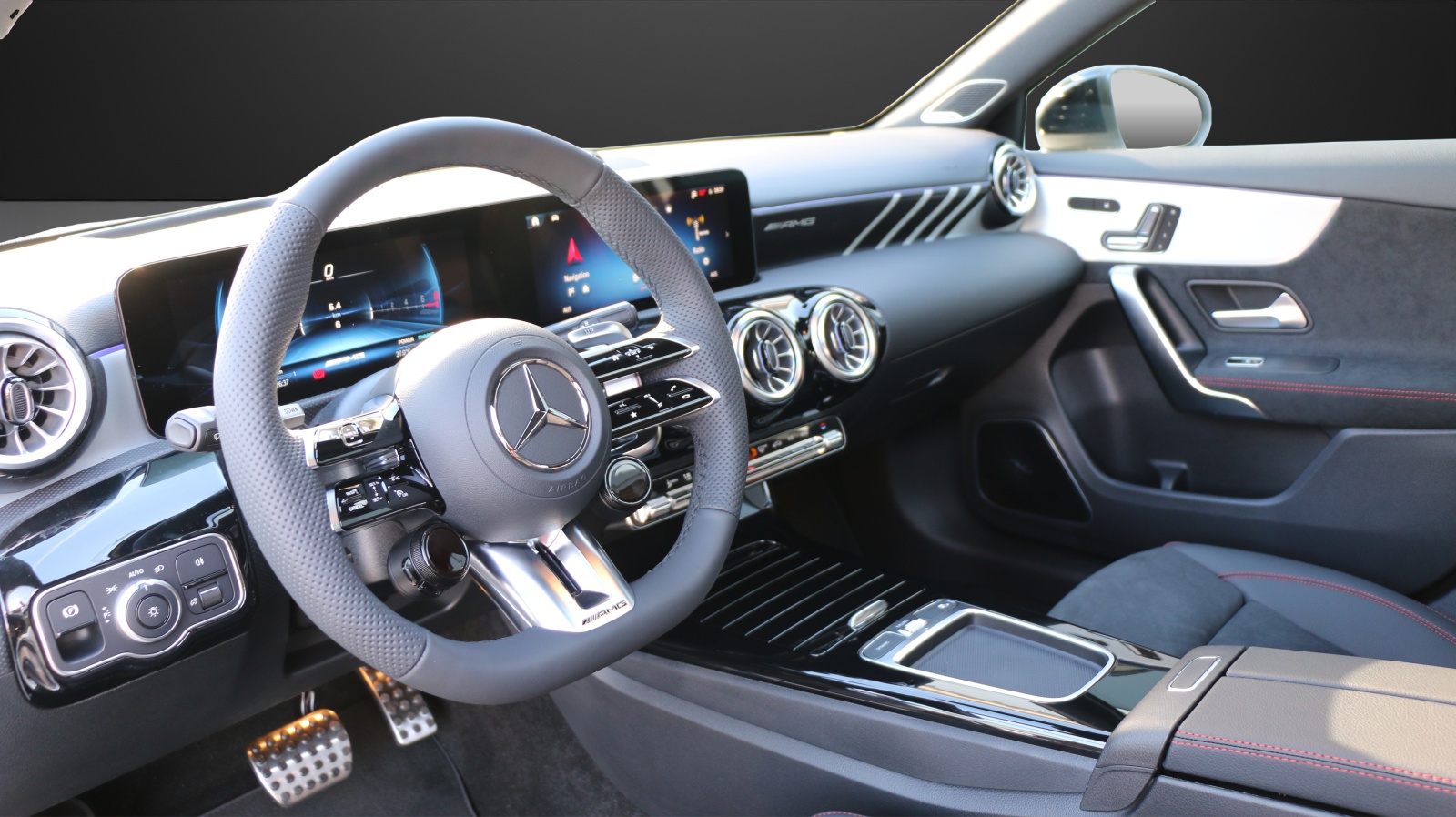 MERCEDES-BENZ A 35 AMG 4Matic 8G-DCT-image-4