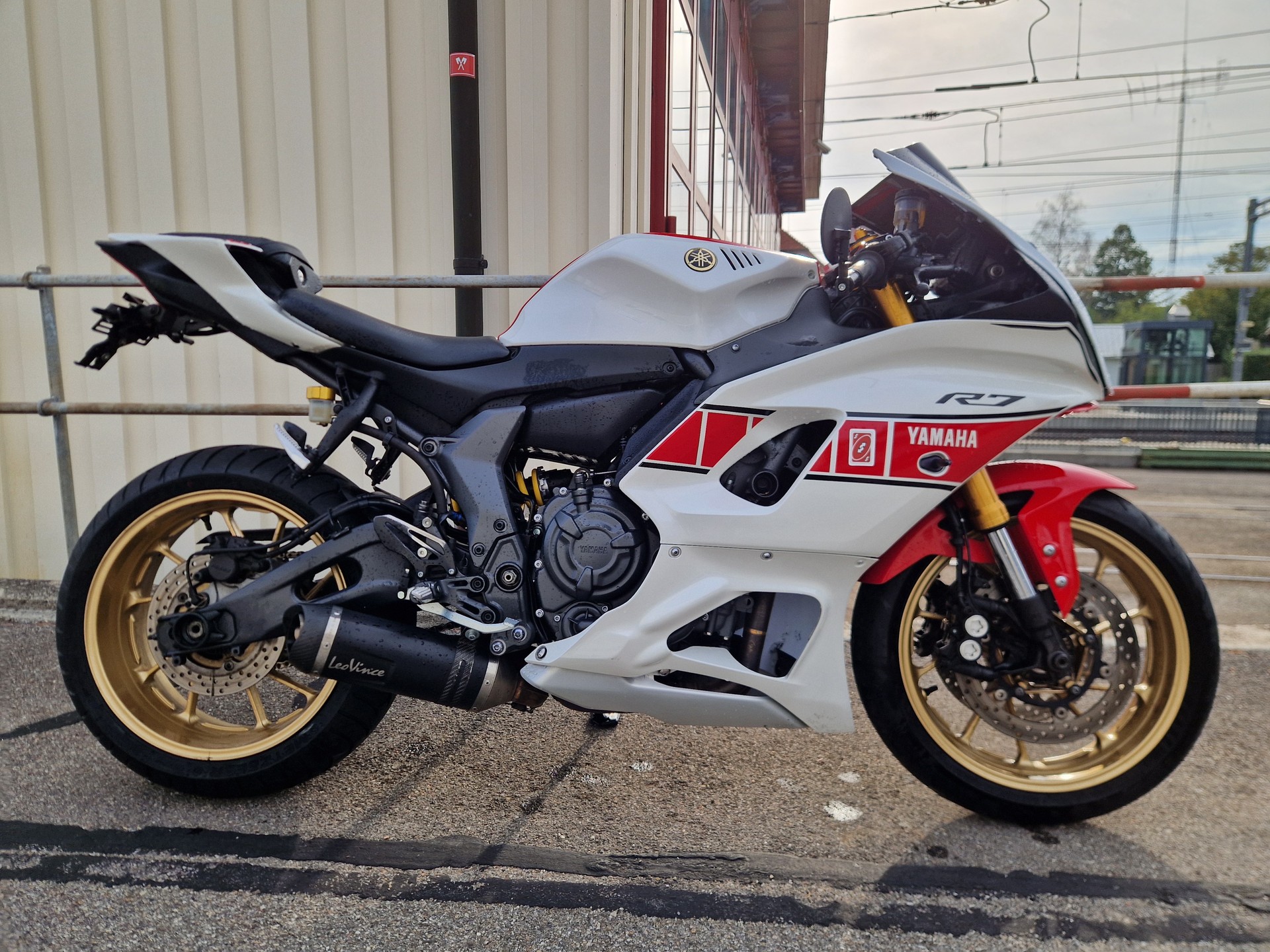 YAMAHA YZF-R7 World GP 60th (35kW)-image-2