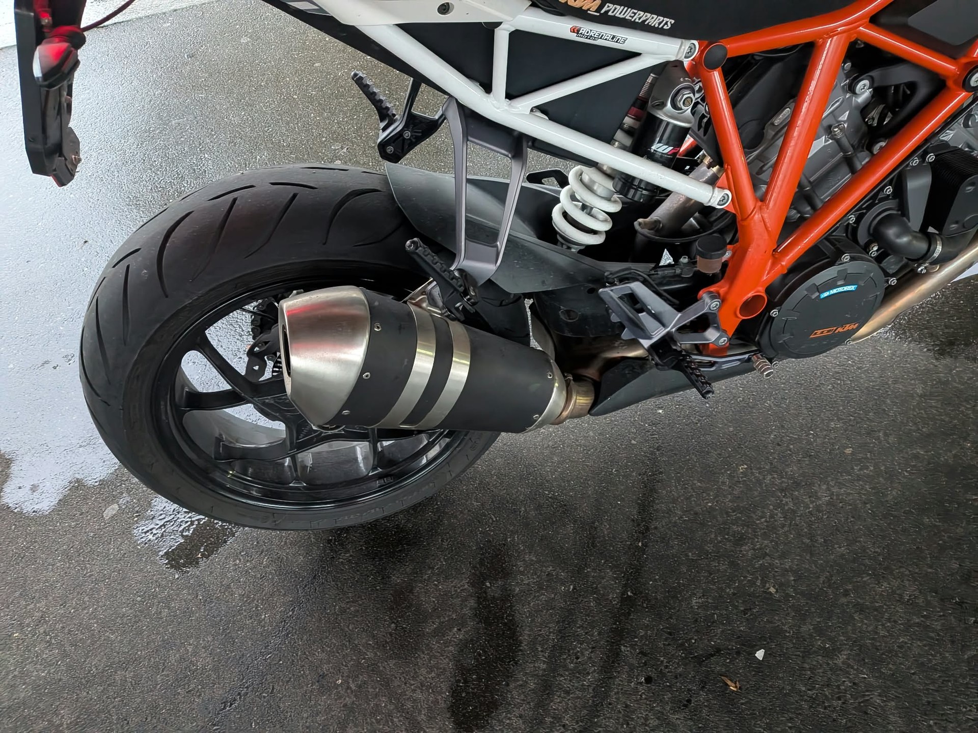 KTM 1290 Super Duke R-image-6