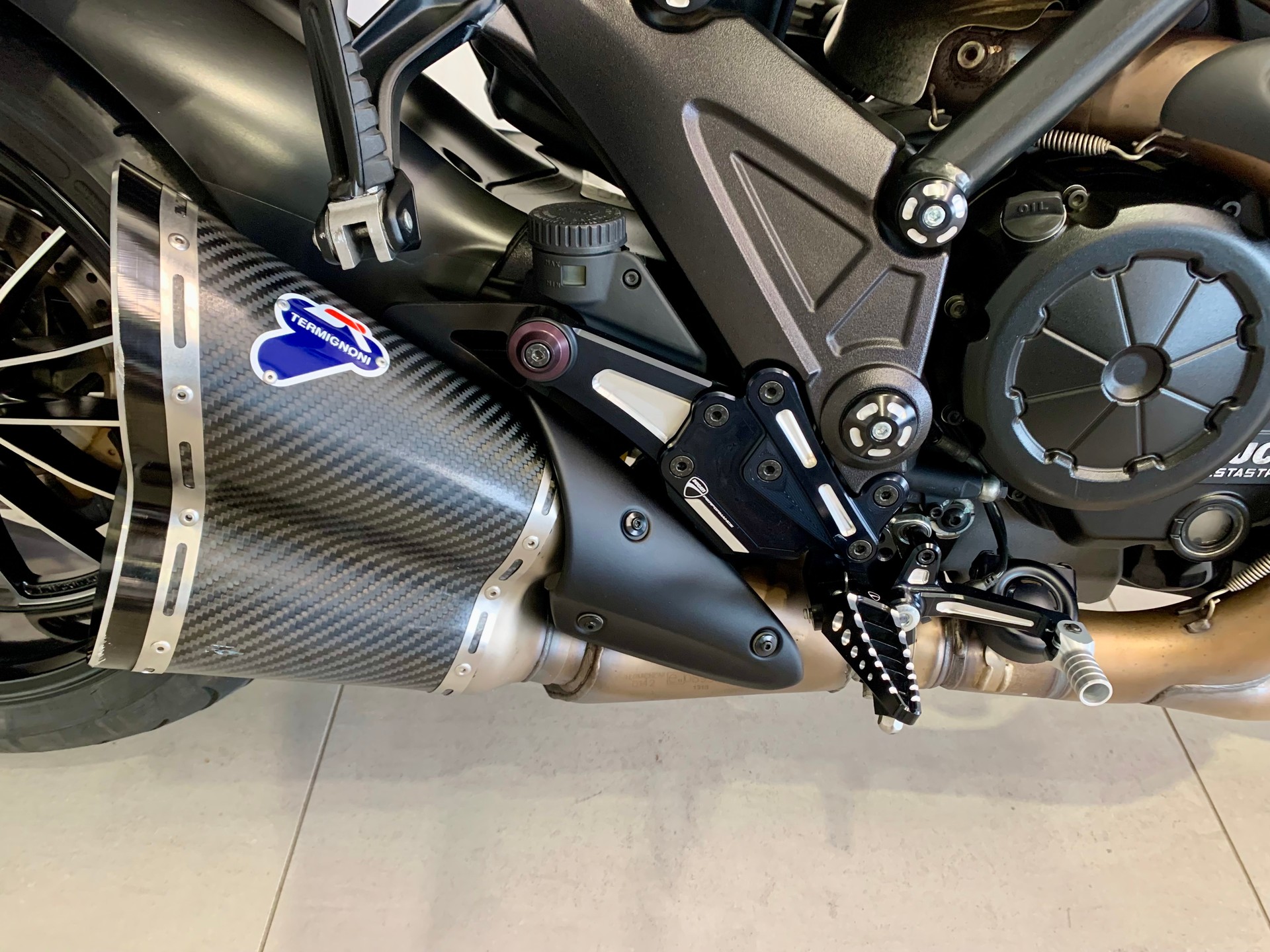DUCATI Diavel 1200 Strada-image-7