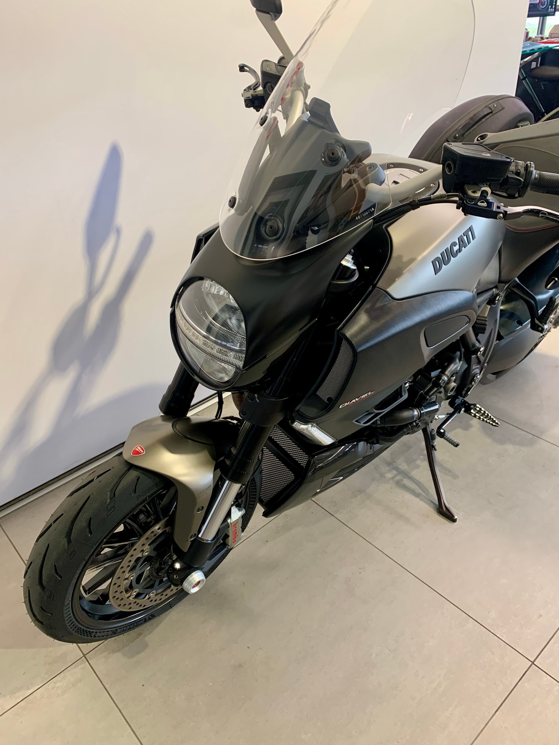 DUCATI Diavel 1200 Strada-image-4