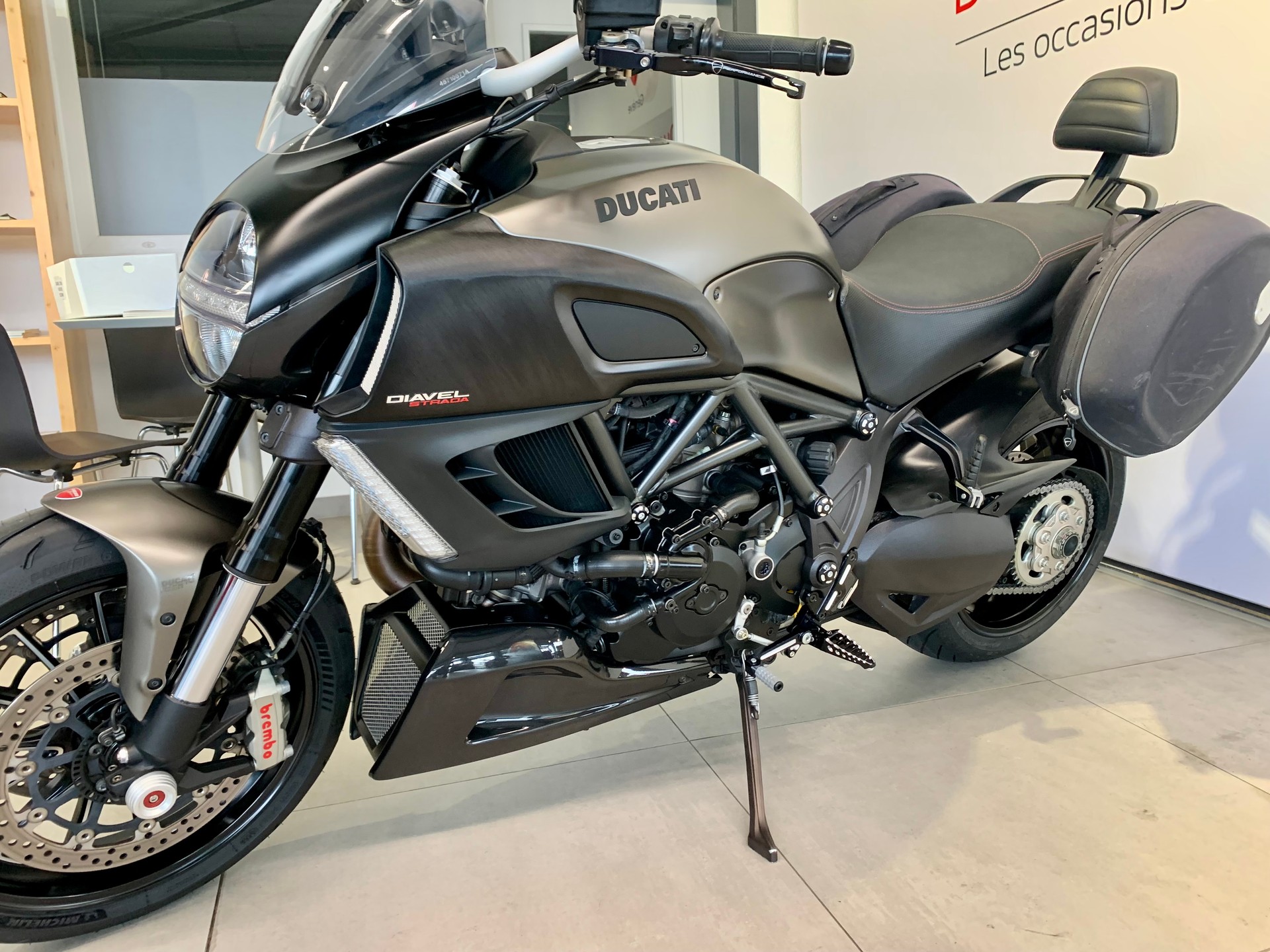 DUCATI Diavel 1200 Strada-image-6