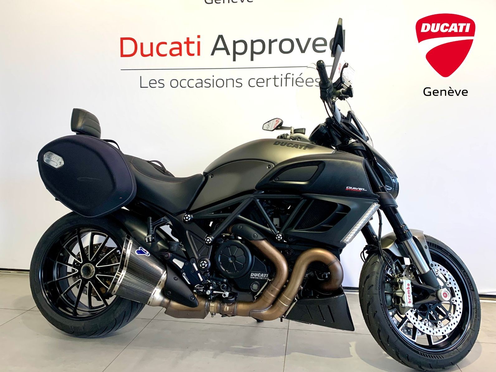 DUCATI Diavel 1200 Strada-image-0